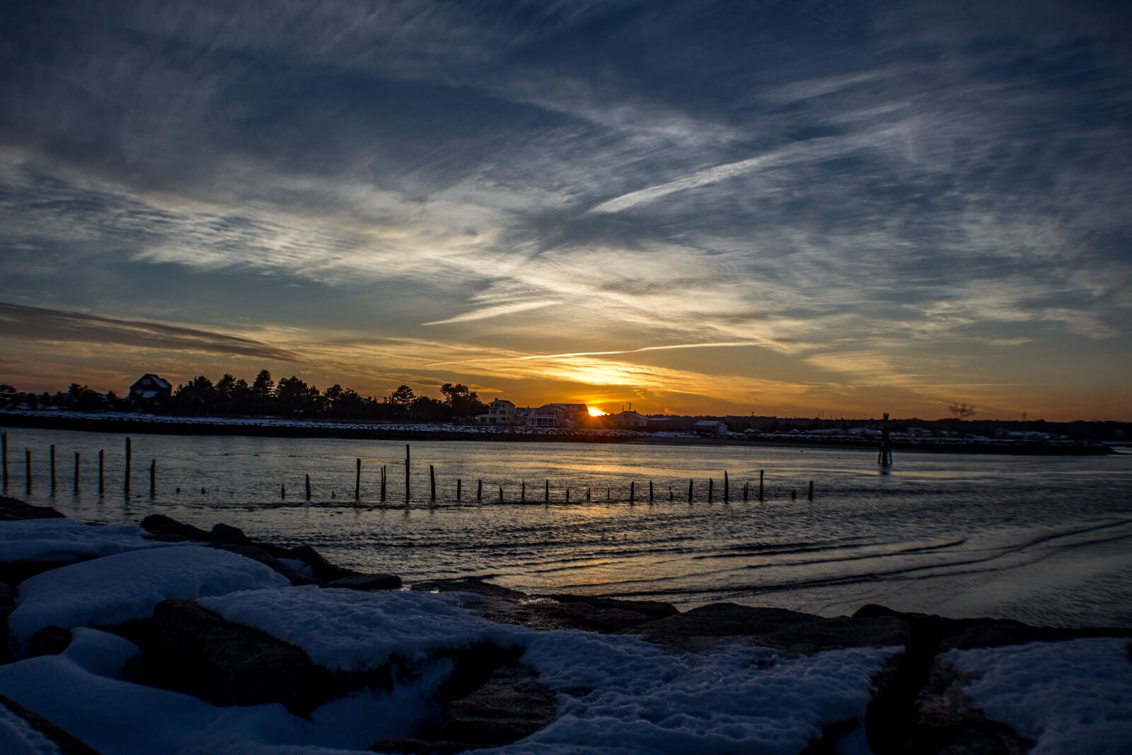 Canon EOS 1200D (EOS Rebel T5 / EOS Kiss X70 / EOS Hi) sample photo. Sunset, winter, snow photography
