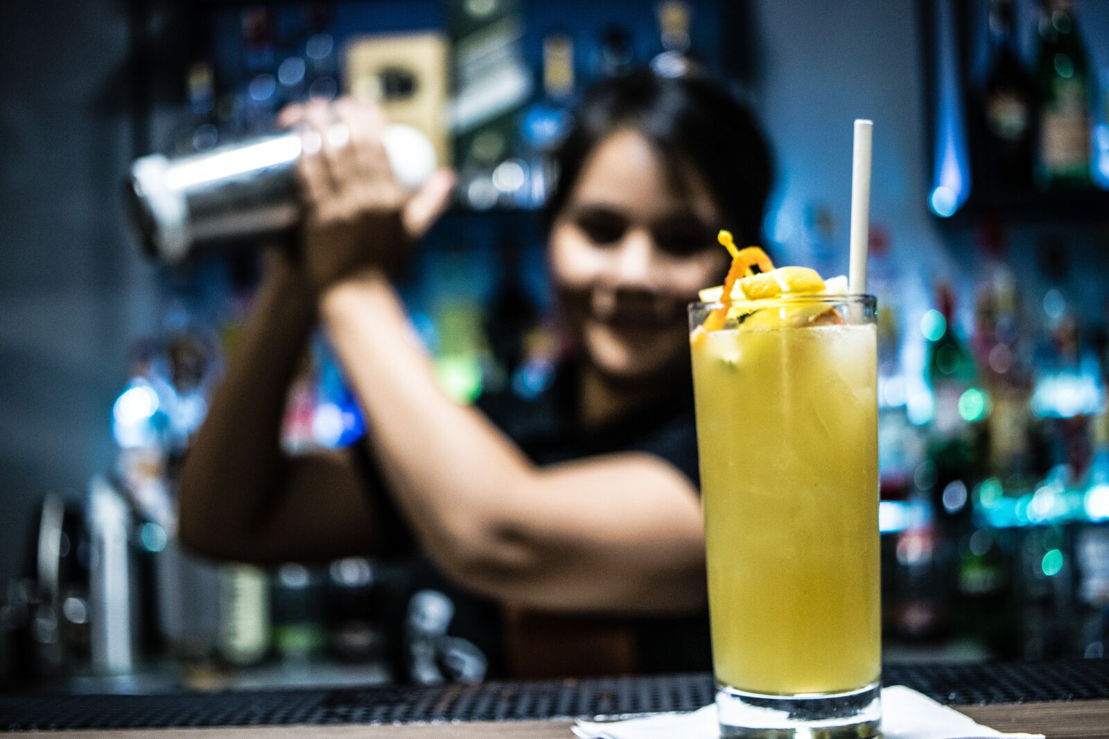 Canon EOS 80D sample photo. Bartender, cocktail, beverage photography