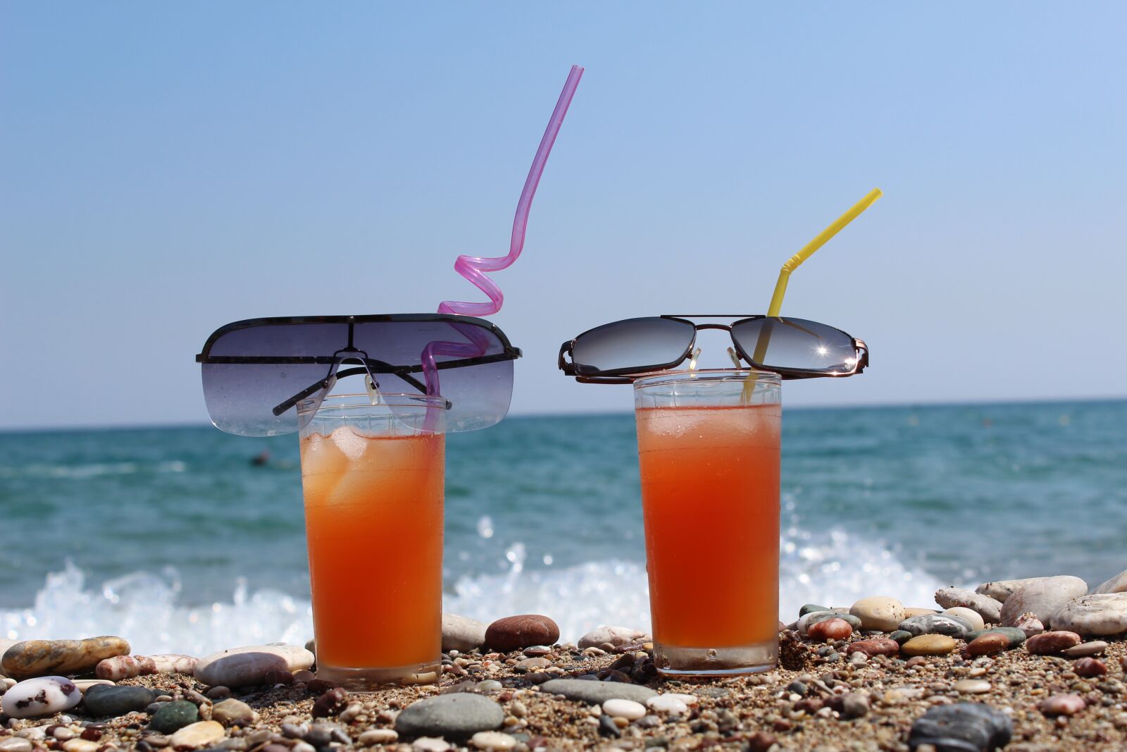 Canon EOS 600D (Rebel EOS T3i / EOS Kiss X5) sample photo. Beach, sea, summer photography