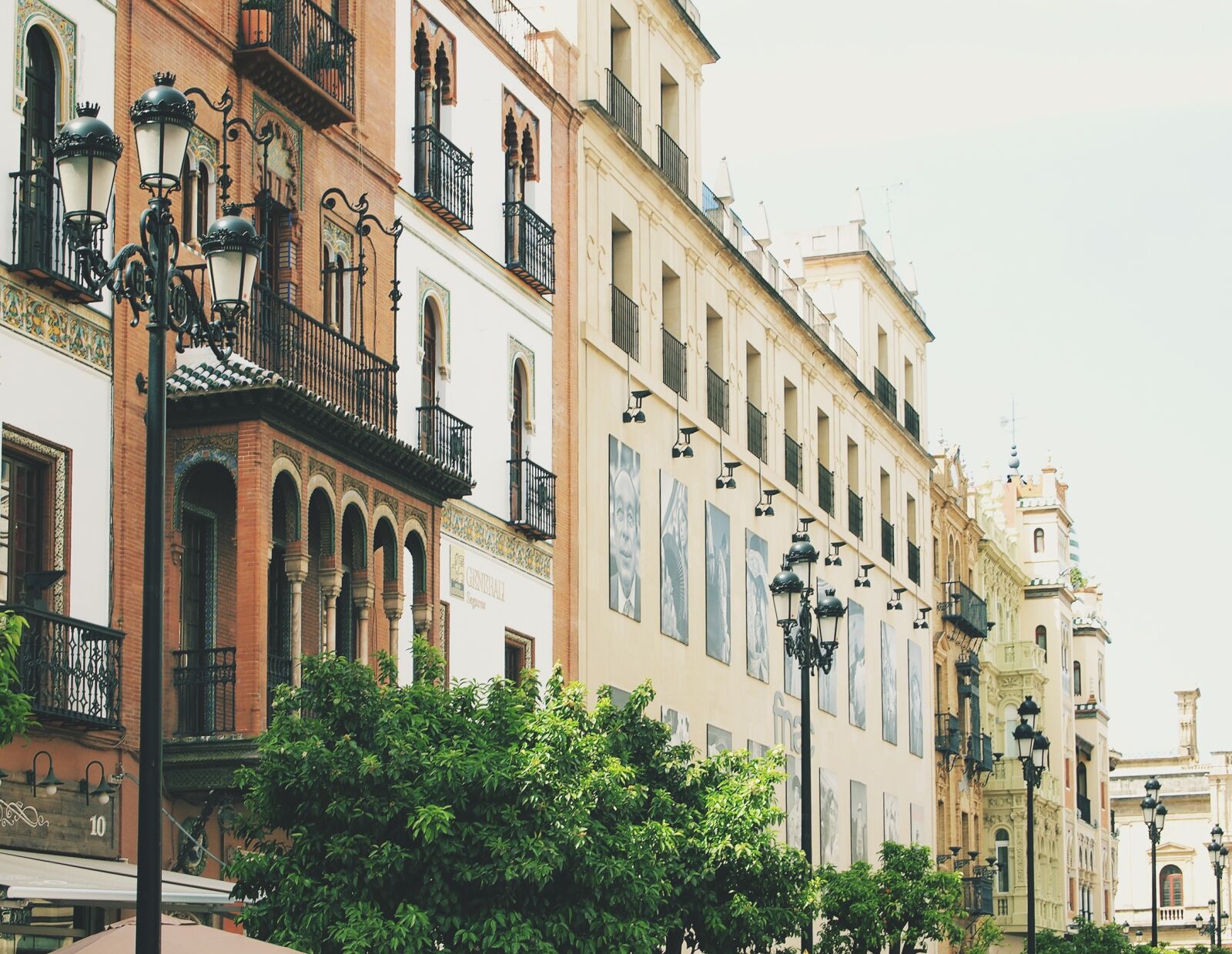 Olympus PEN E-PL1 sample photo. Sevilla, spain, buildings photography