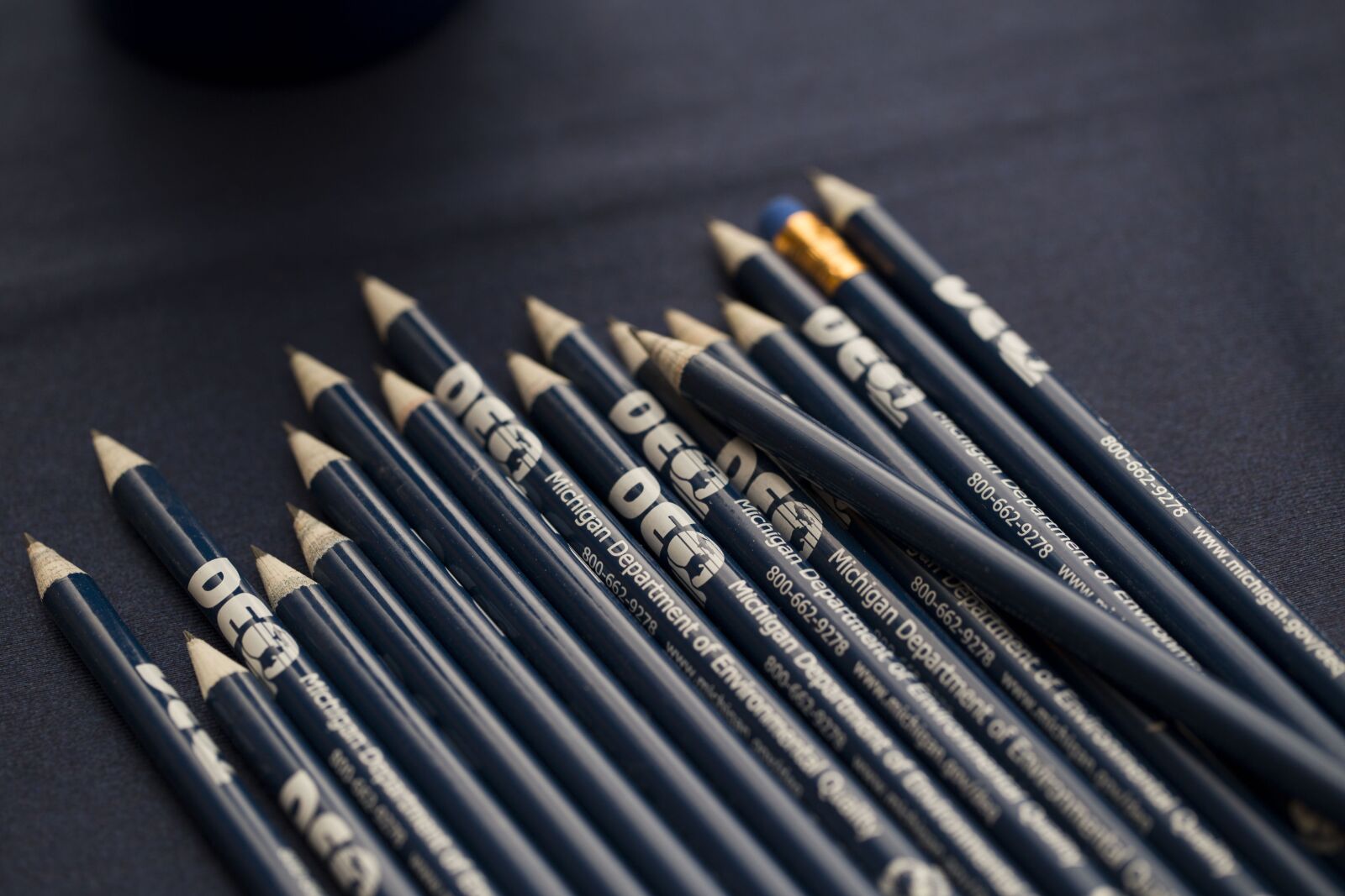 Canon EF 100mm F2.8L Macro IS USM sample photo. Pencils, department of environmental photography