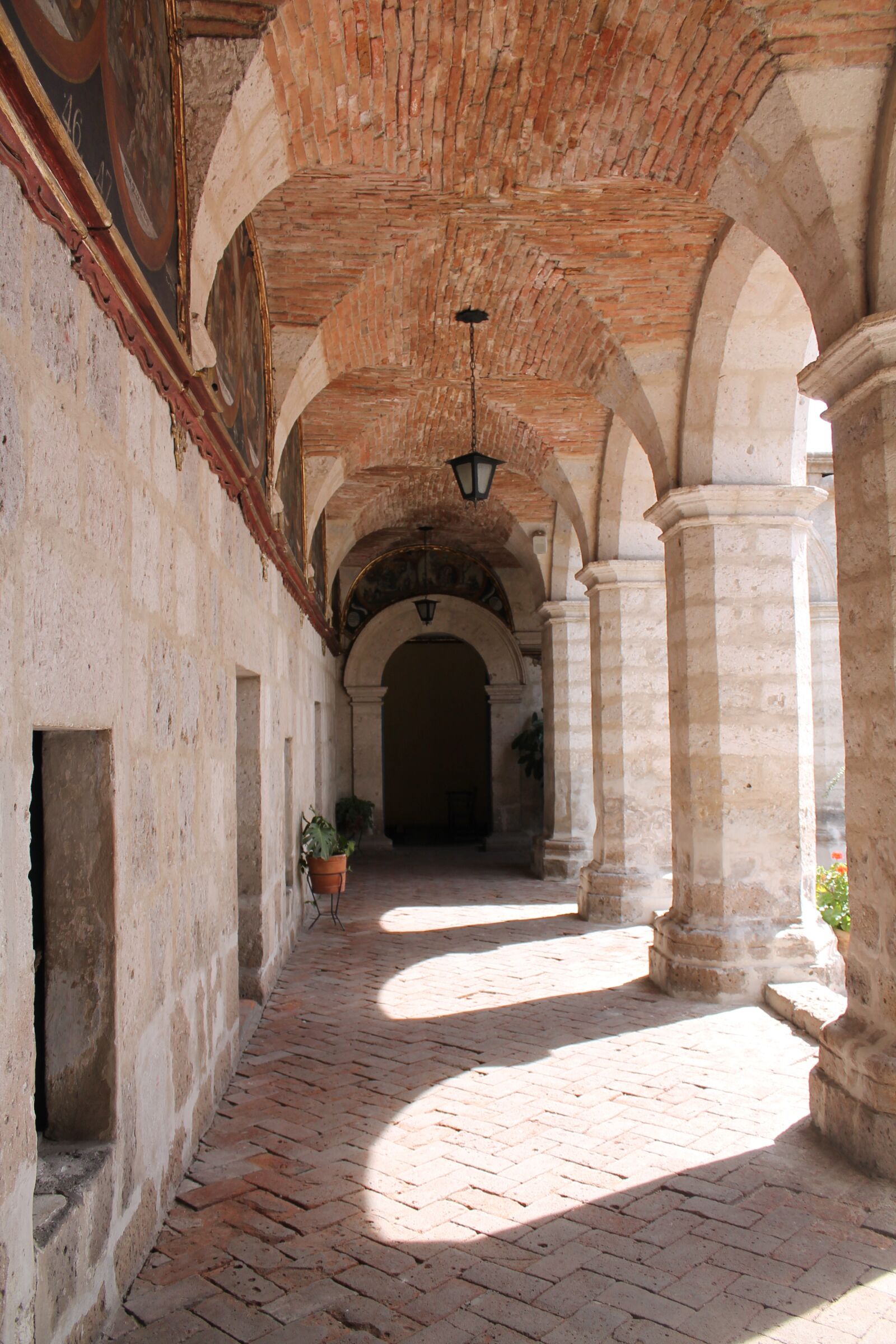 Canon EOS 1100D (EOS Rebel T3 / EOS Kiss X50) sample photo. Santa, catalina, convent photography