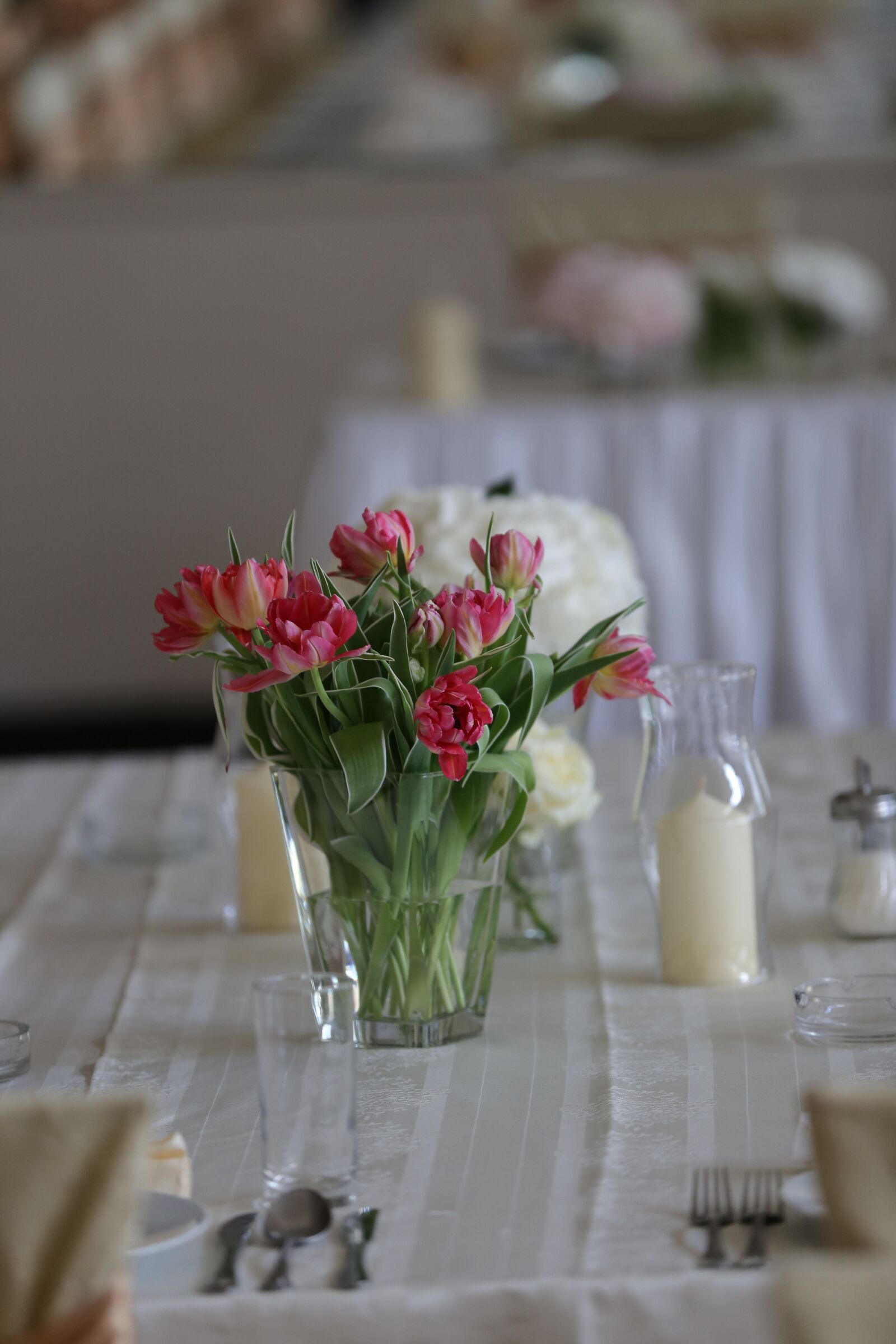 Canon EOS 6D sample photo. Vase, interior decoration, candles photography