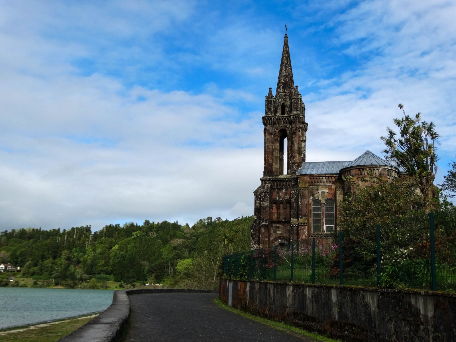Sony Cyber-shot DSC-HX300 sample photo. Landscape, church, pond photography