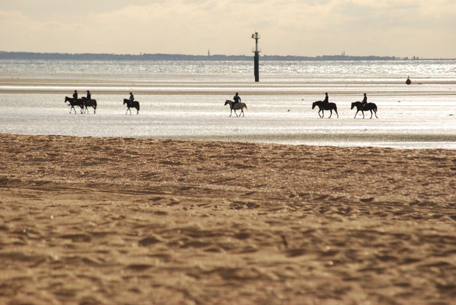 Nikon D60 sample photo. Normandy, houlgate, beach photography
