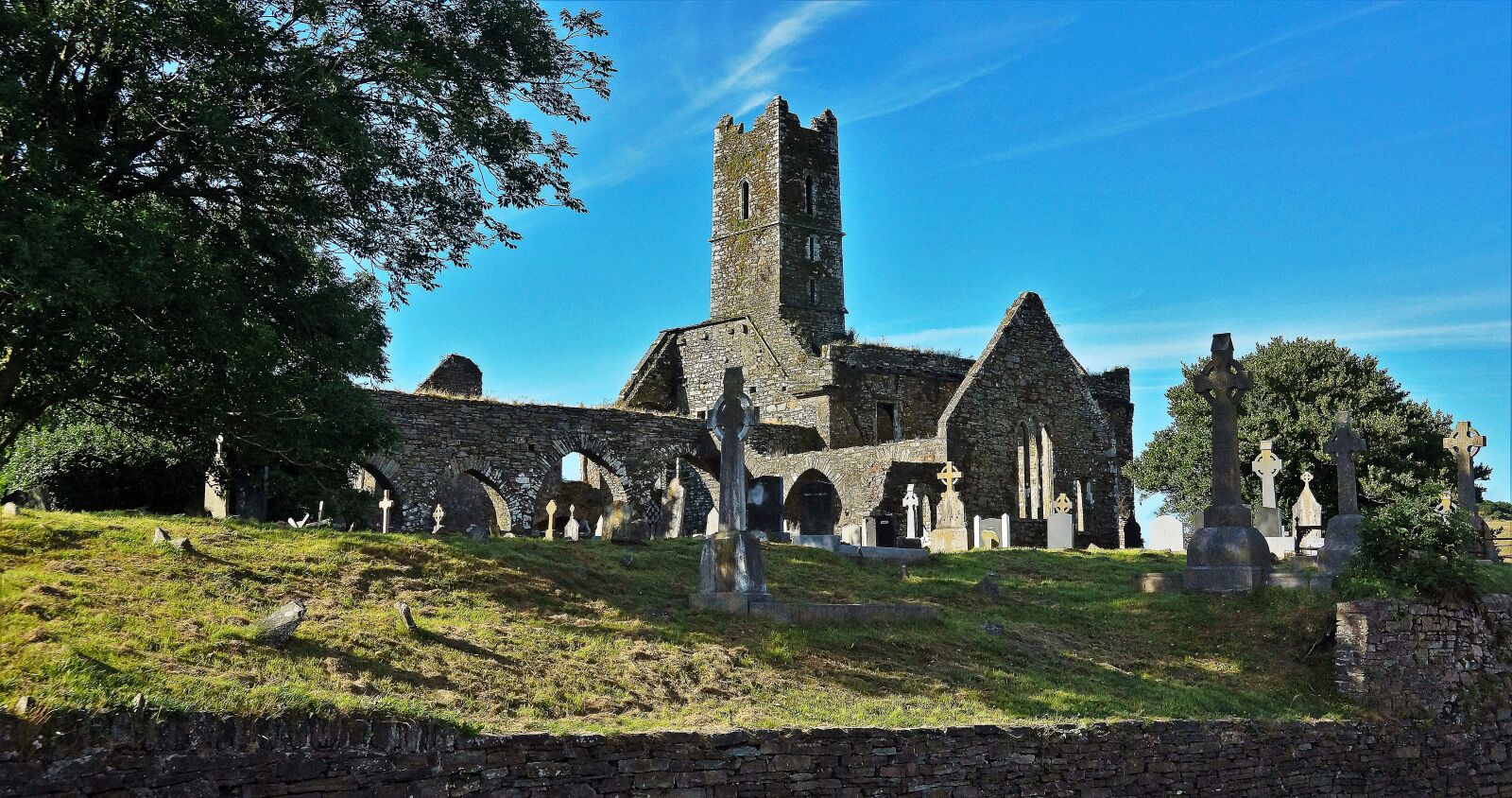 Sony Alpha NEX-7 sample photo. Old, ruin, church photography