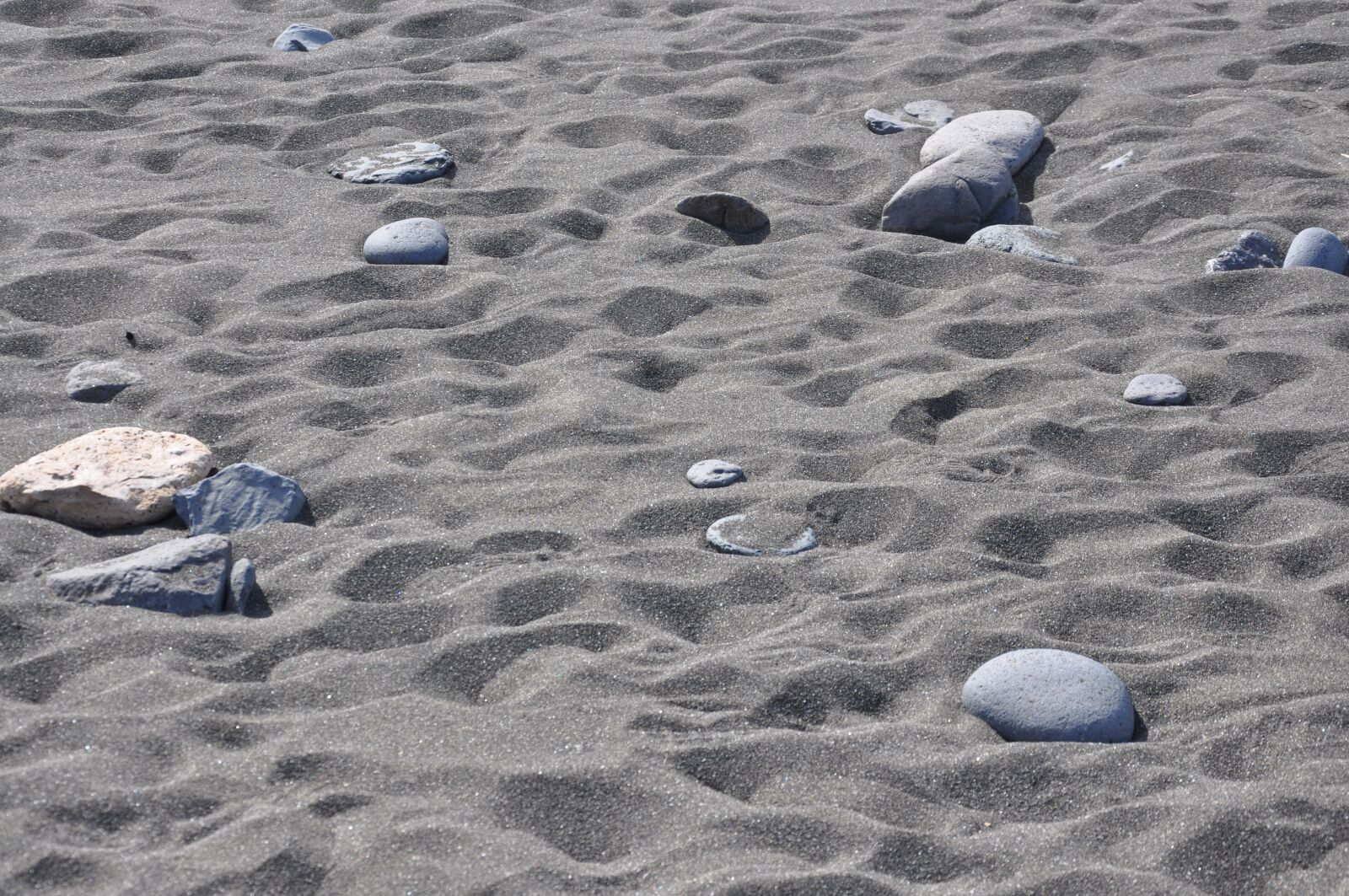 Nikon D90 sample photo. Beach, stone, sand photography