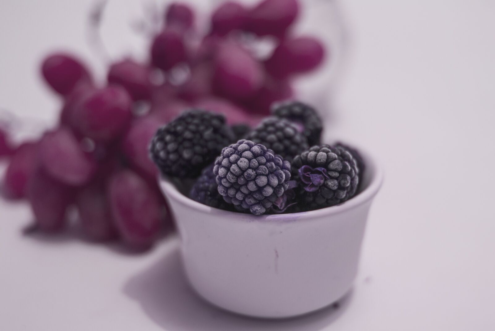 Nikon D60 sample photo. Blackberries, fruit, dessert photography