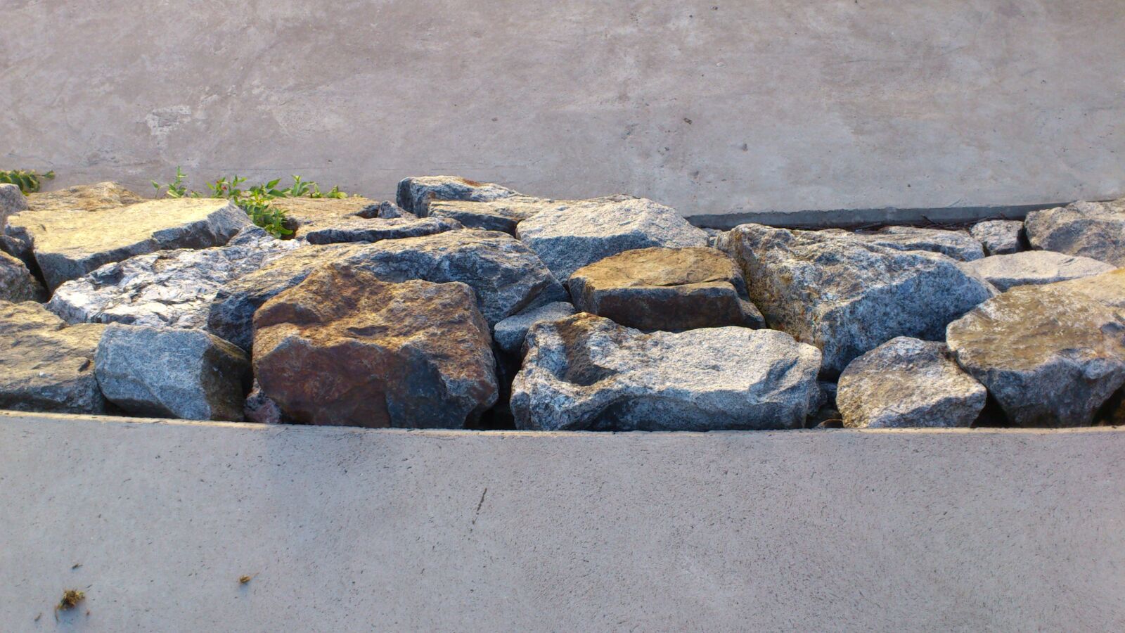 Sony Ericsson Xperia arc S sample photo. Concrete, stones photography
