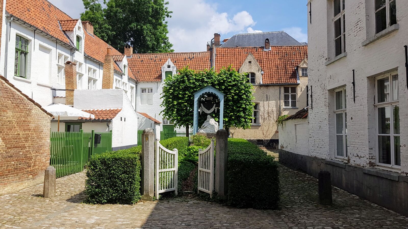 Samsung Galaxy S7 Edge sample photo. Begijnhof, lier, belgium photography