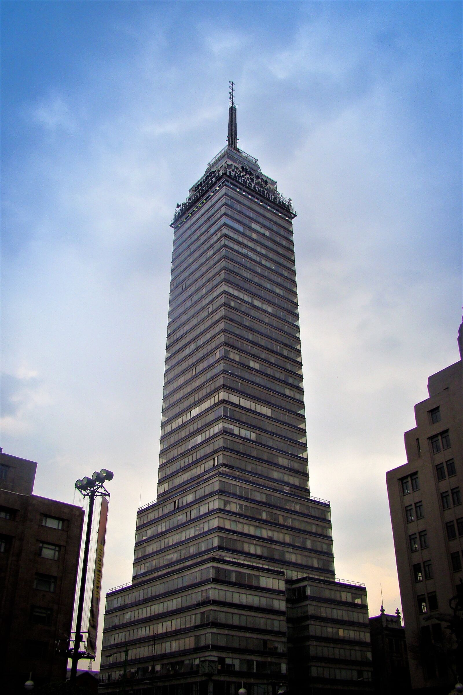 Sony Cyber-shot DSC-H50 sample photo. Building, urban, urban landscape photography
