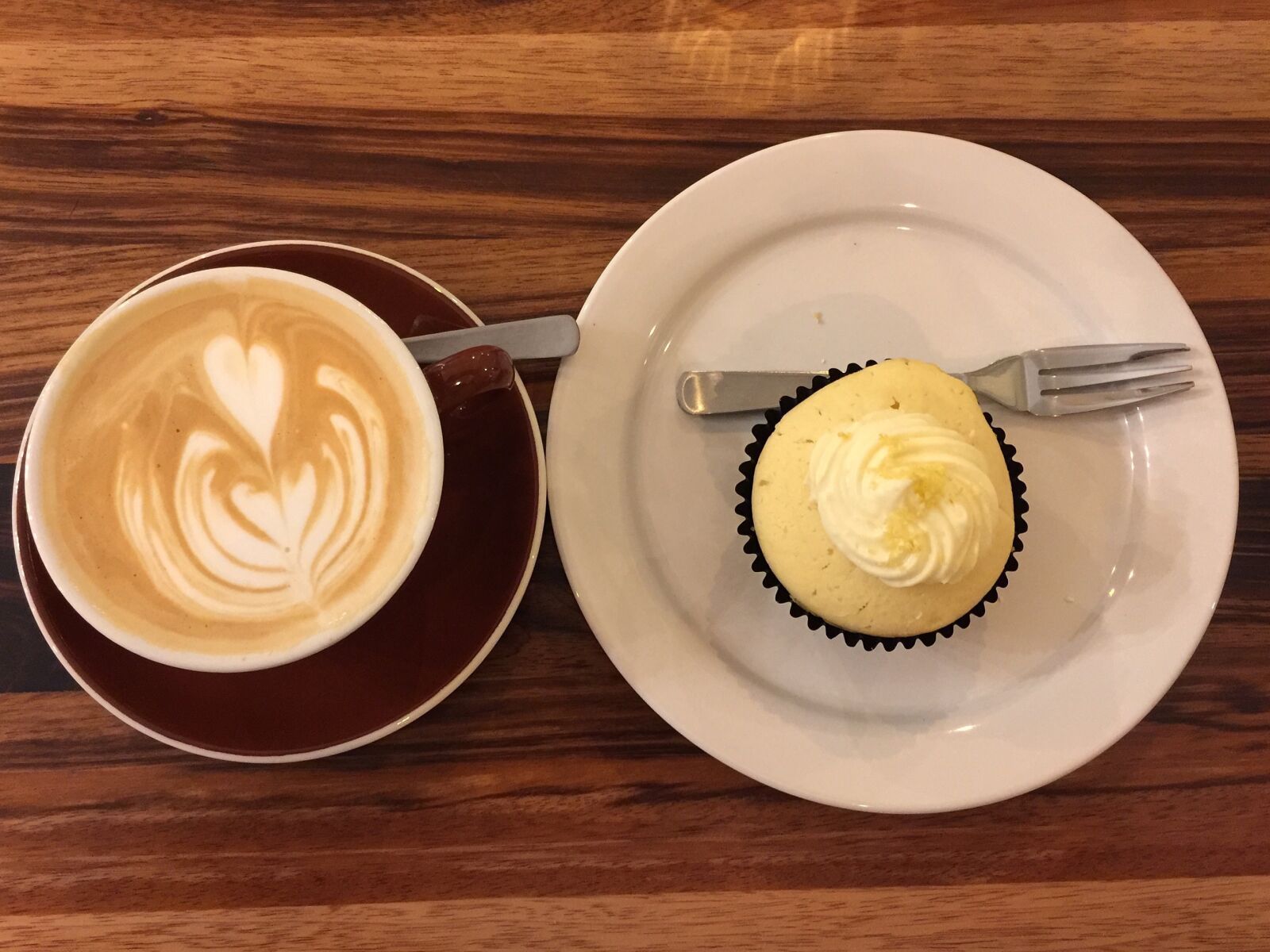 iPhone 6 Plus back camera 4.15mm f/2.2 sample photo. Coffee, food, cream photography