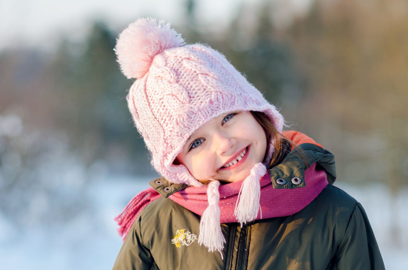 Nikon D5100 sample photo. Winter, the little girl photography