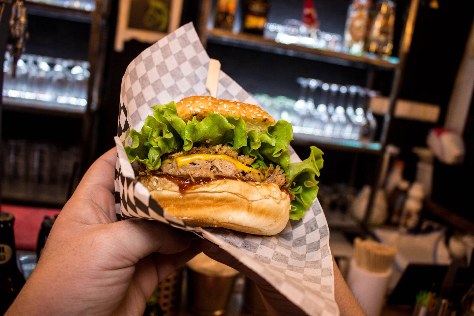 Canon EOS 100D (EOS Rebel SL1 / EOS Kiss X7) sample photo. Burger, food, meat photography