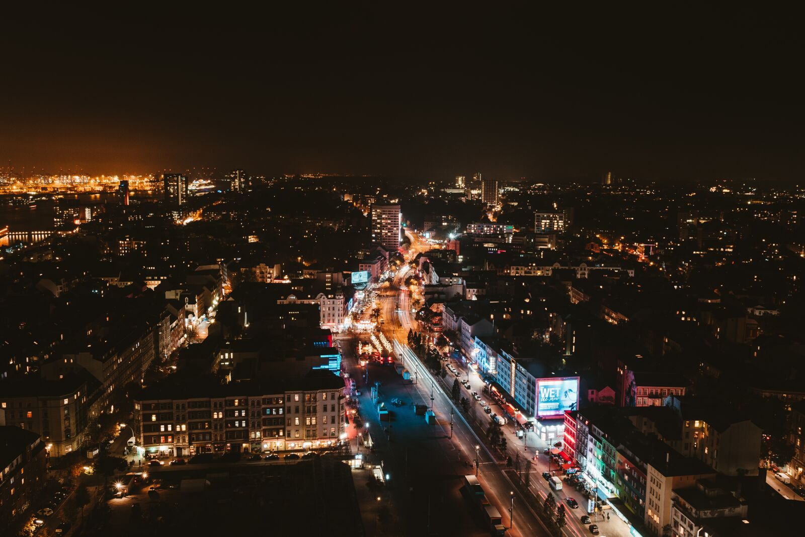 Nikon D7500 sample photo. Night, city, cityscape photography