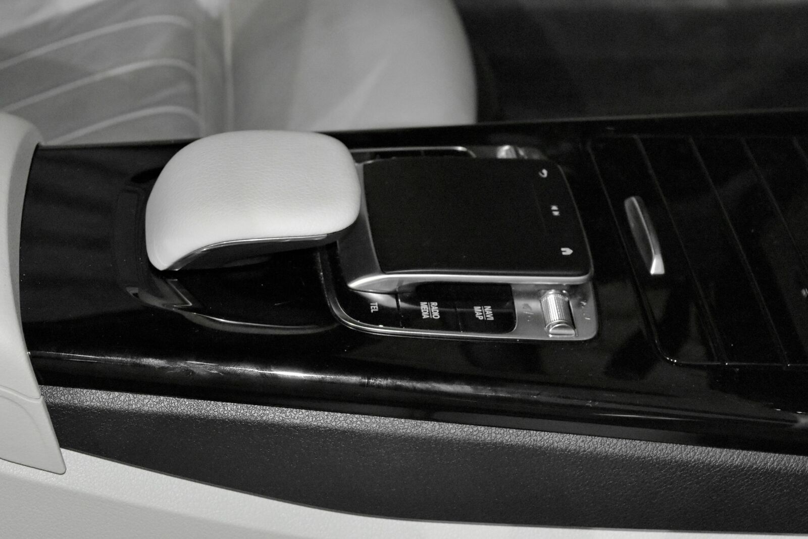 Nikon D5500 sample photo. Car seat, gearshift, luxury photography
