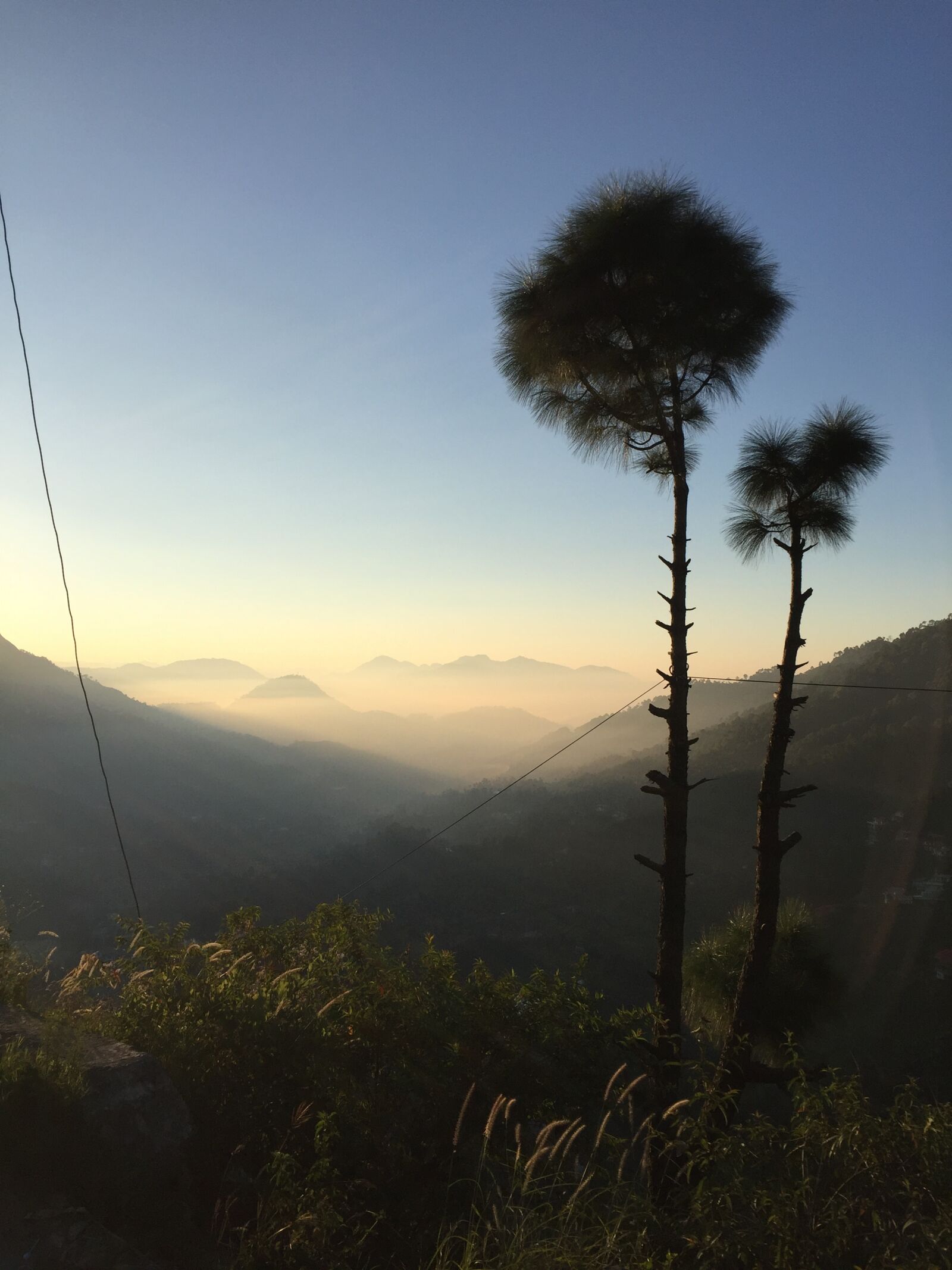 iPhone 6 back camera 4.15mm f/2.2 sample photo. Early, morning, mountain photography