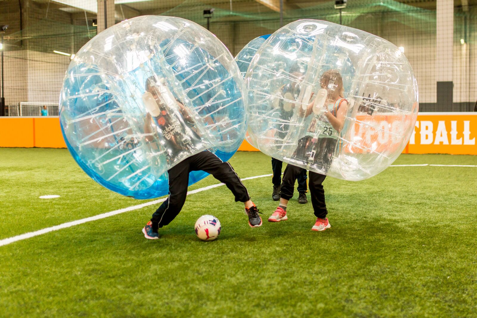 Canon EOS 5D Mark III sample photo. Football bubble, gamesofkameleon, goka photography