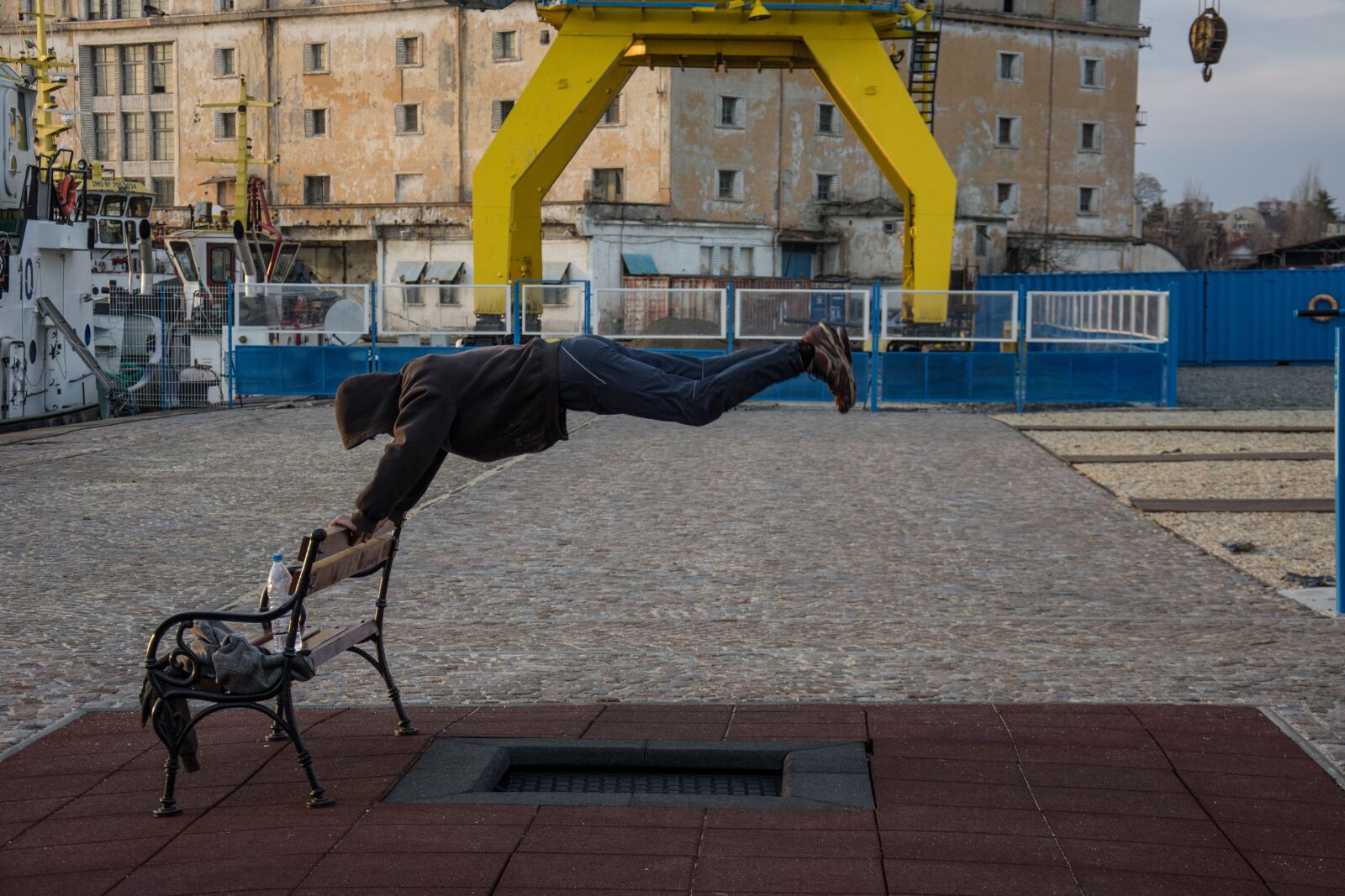 Nikon D7200 sample photo. Urban, jumps, kids photography