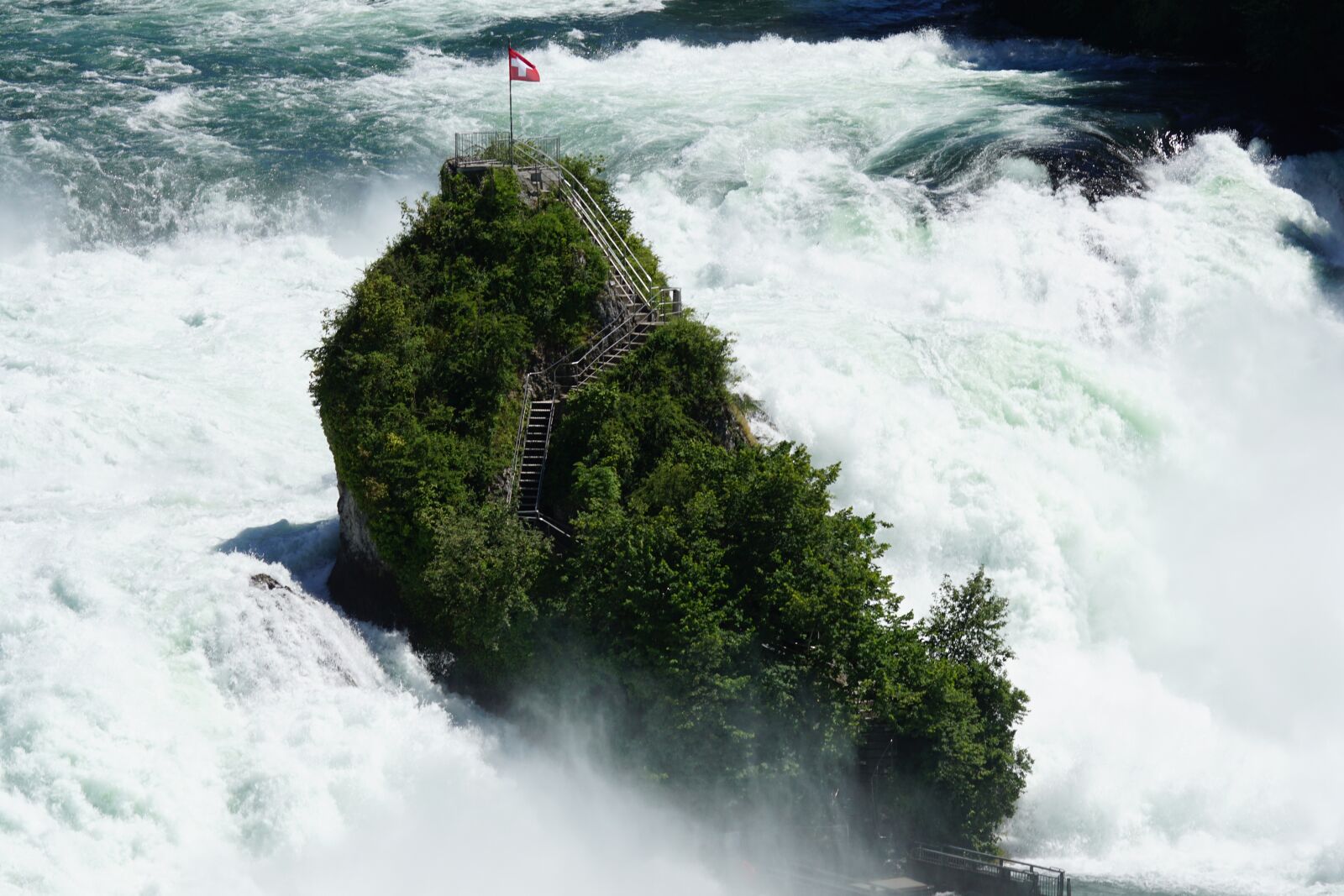 Sony ILCA-77M2 + Sony 70-400mm F4-5.6 G SSM sample photo. Rhine falls, high water photography