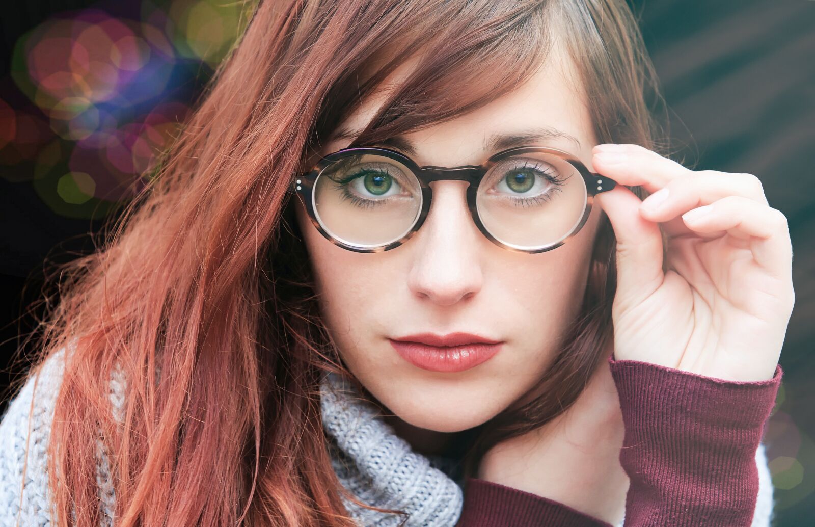 Canon EOS 7D Mark II + Canon EF 70-200mm F2.8L USM sample photo. Woman, glasses, girl photography