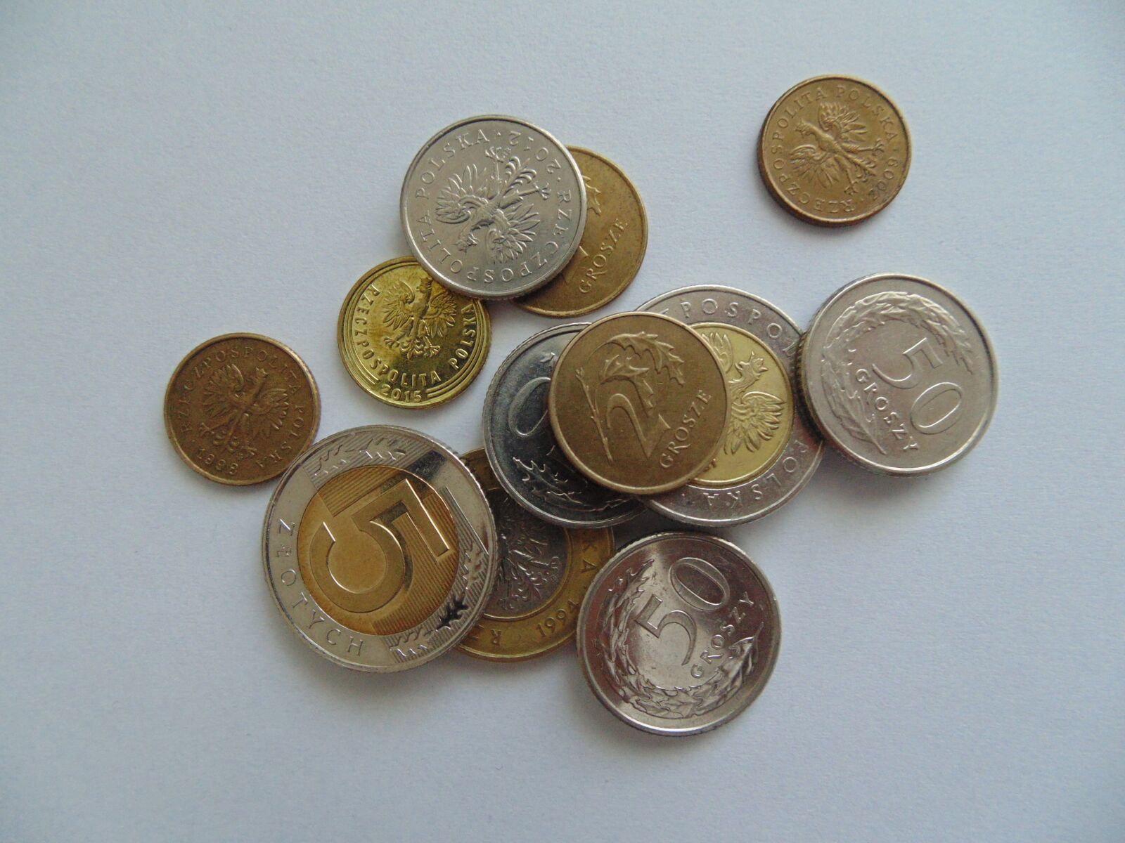 Sony Cyber-shot DSC-H200 sample photo. Money, polish, coins photography