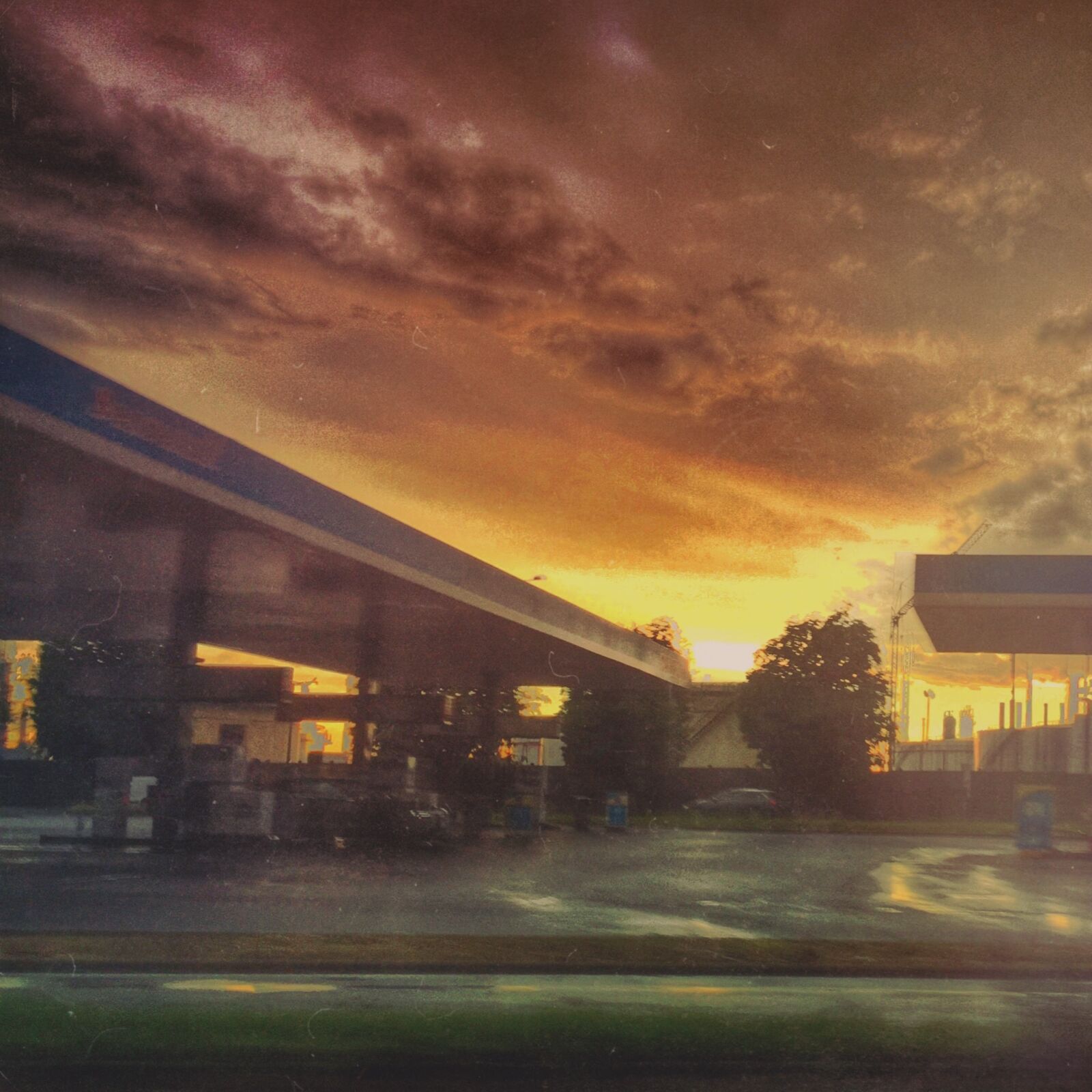 Apple iPhone 6 sample photo. Travel, ontheroad, fuel, stop photography
