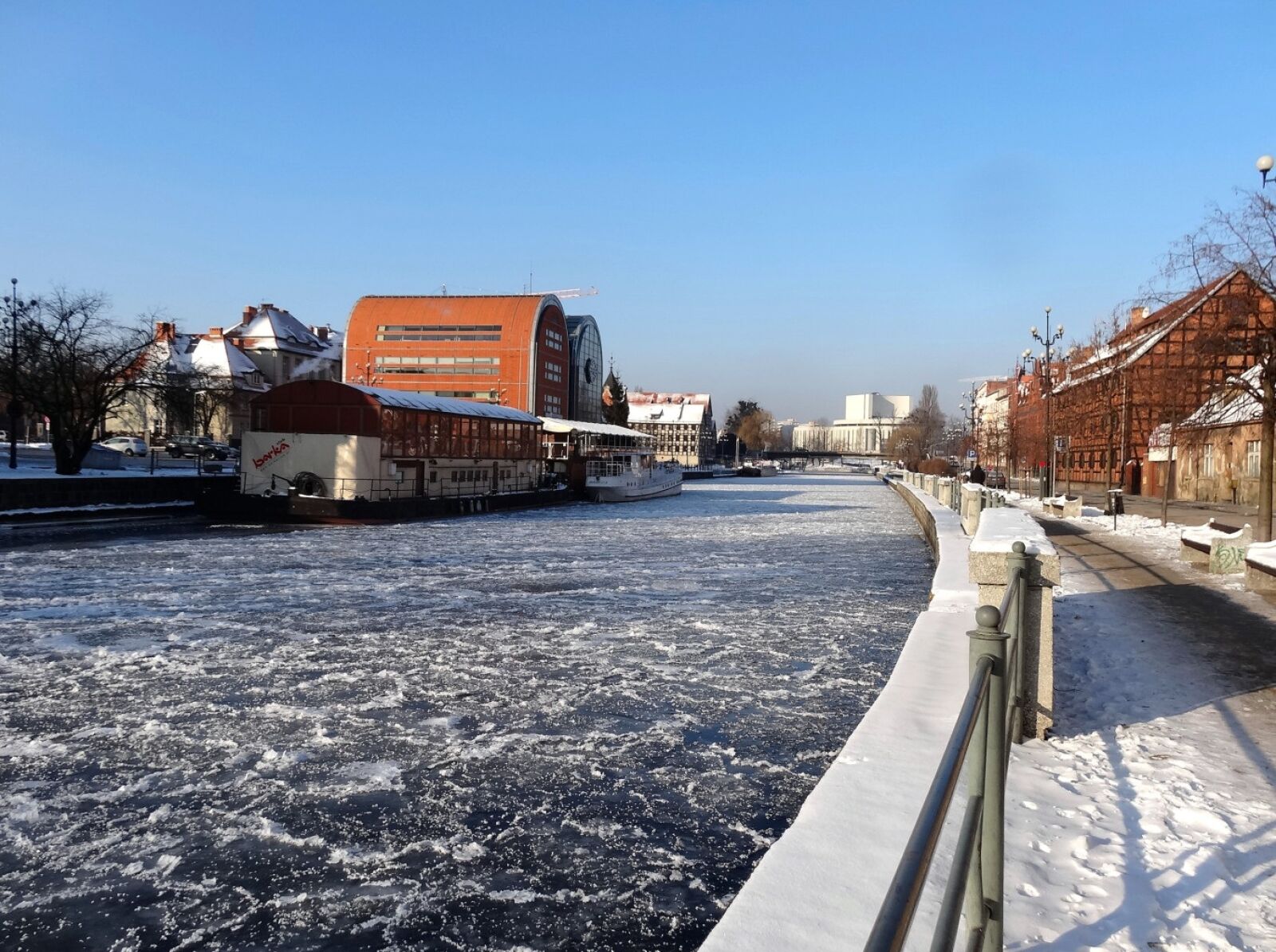 Sony Cyber-shot DSC-HX20V sample photo. Bydgoszcz, waterfront, embankment photography