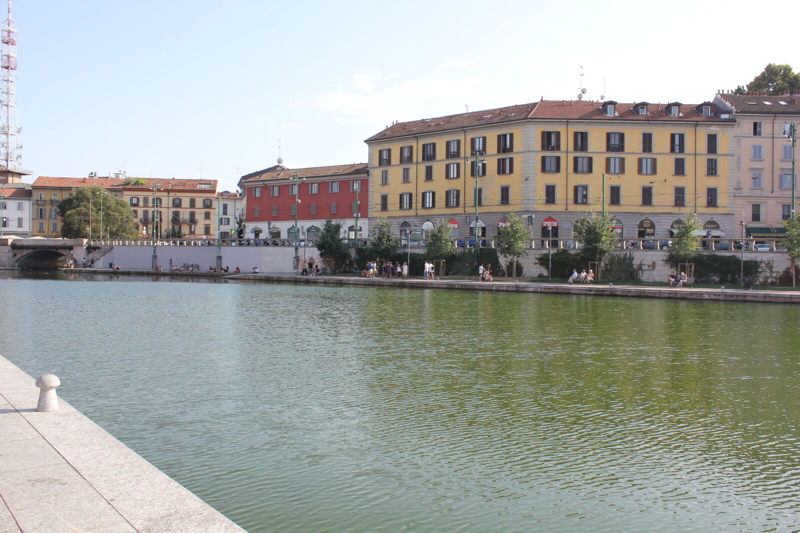 Canon EOS 550D (EOS Rebel T2i / EOS Kiss X4) sample photo. Boathouse, navigli, milan photography
