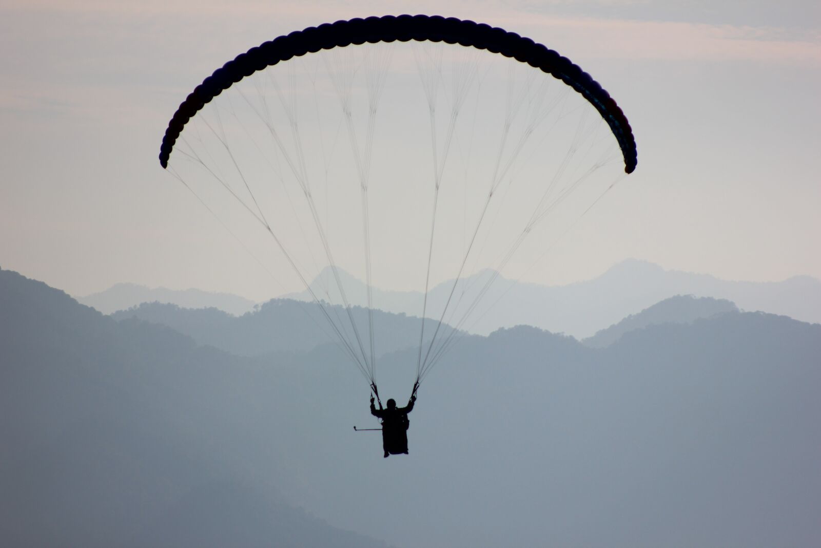 Canon EF 75-300mm f/4-5.6 sample photo. Paragliding, morelia, sky photography