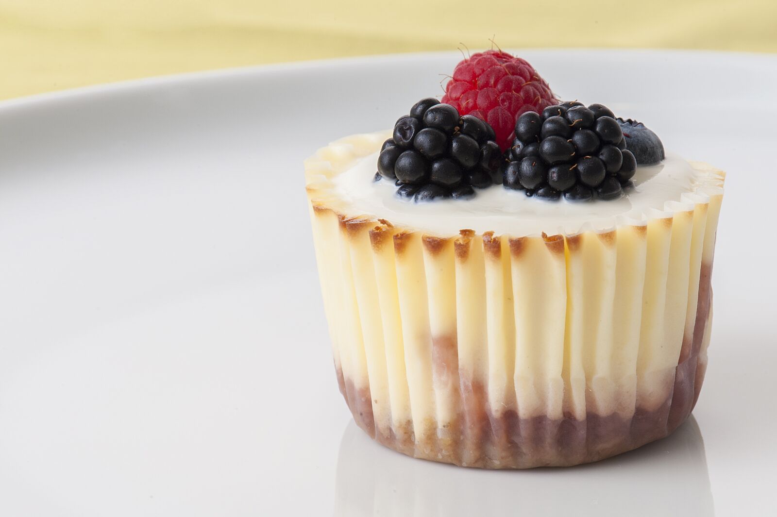 Nikon D700 sample photo. Cup cake, food, nature photography