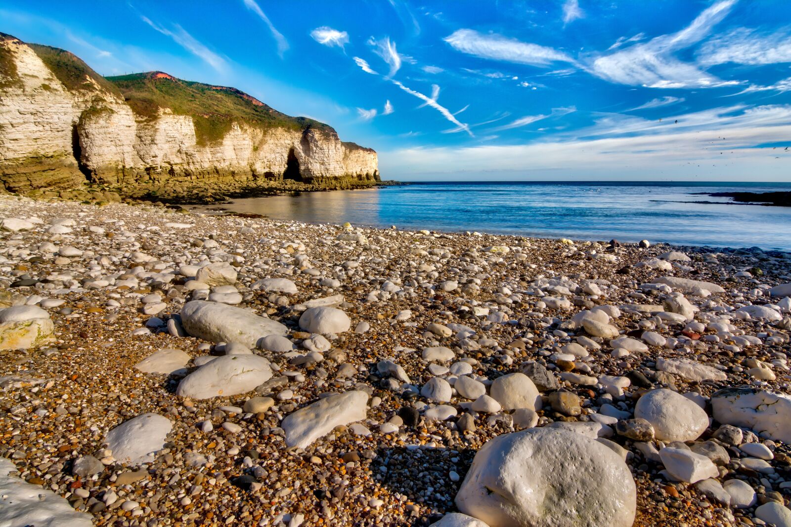 Tokina AT-X Pro 11-16mm F2.8 DX II sample photo. Seascape, beach, pebbles photography