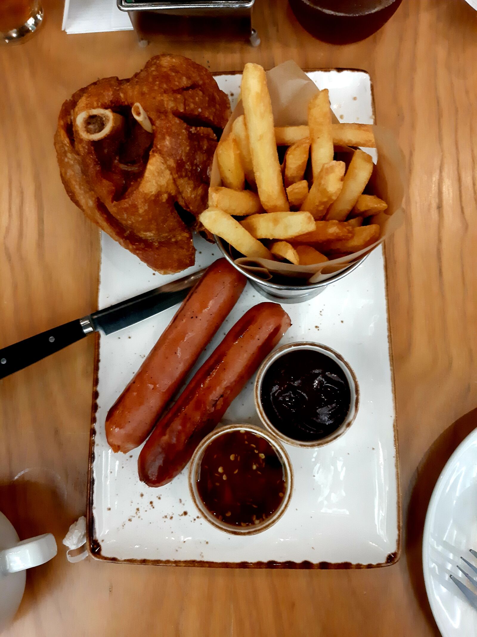 Samsung SM-A505F sample photo. Food, sausage, pork leg photography