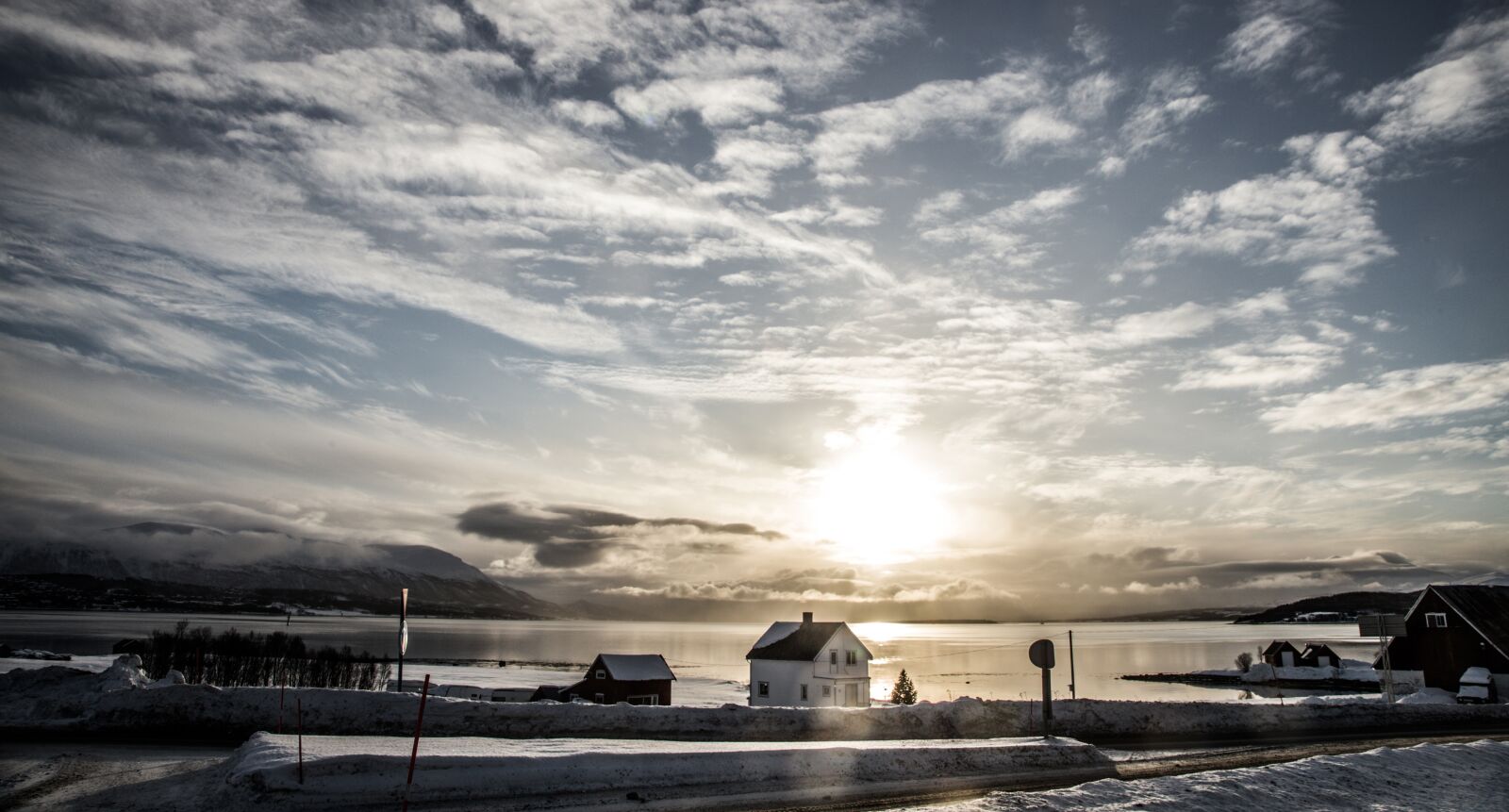 Canon EOS 6D + Canon EF 24-105mm F4L IS USM sample photo. Tromsö, winter, airport photography