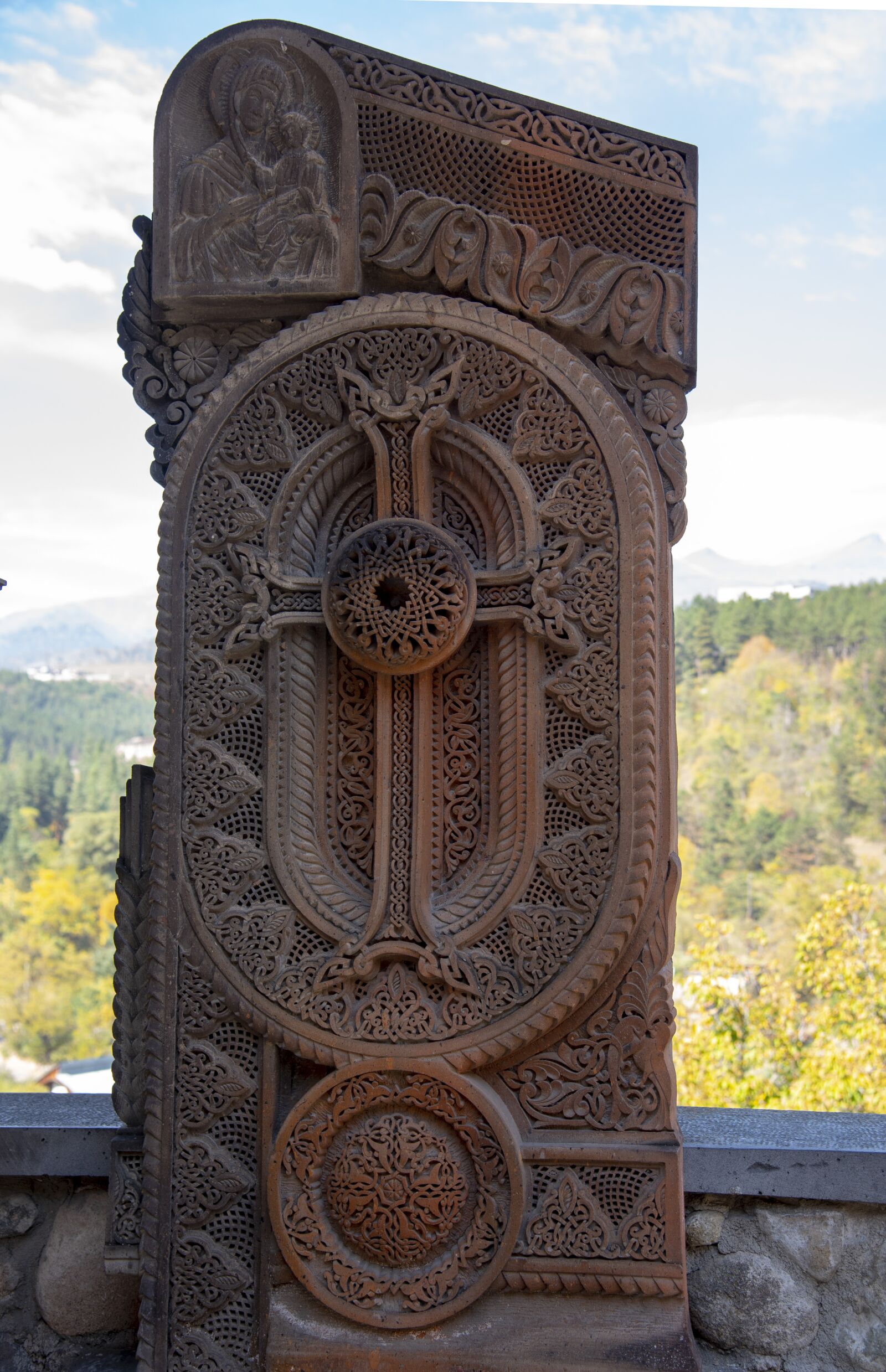 Nikon D750 sample photo. Cross, grave, monument photography