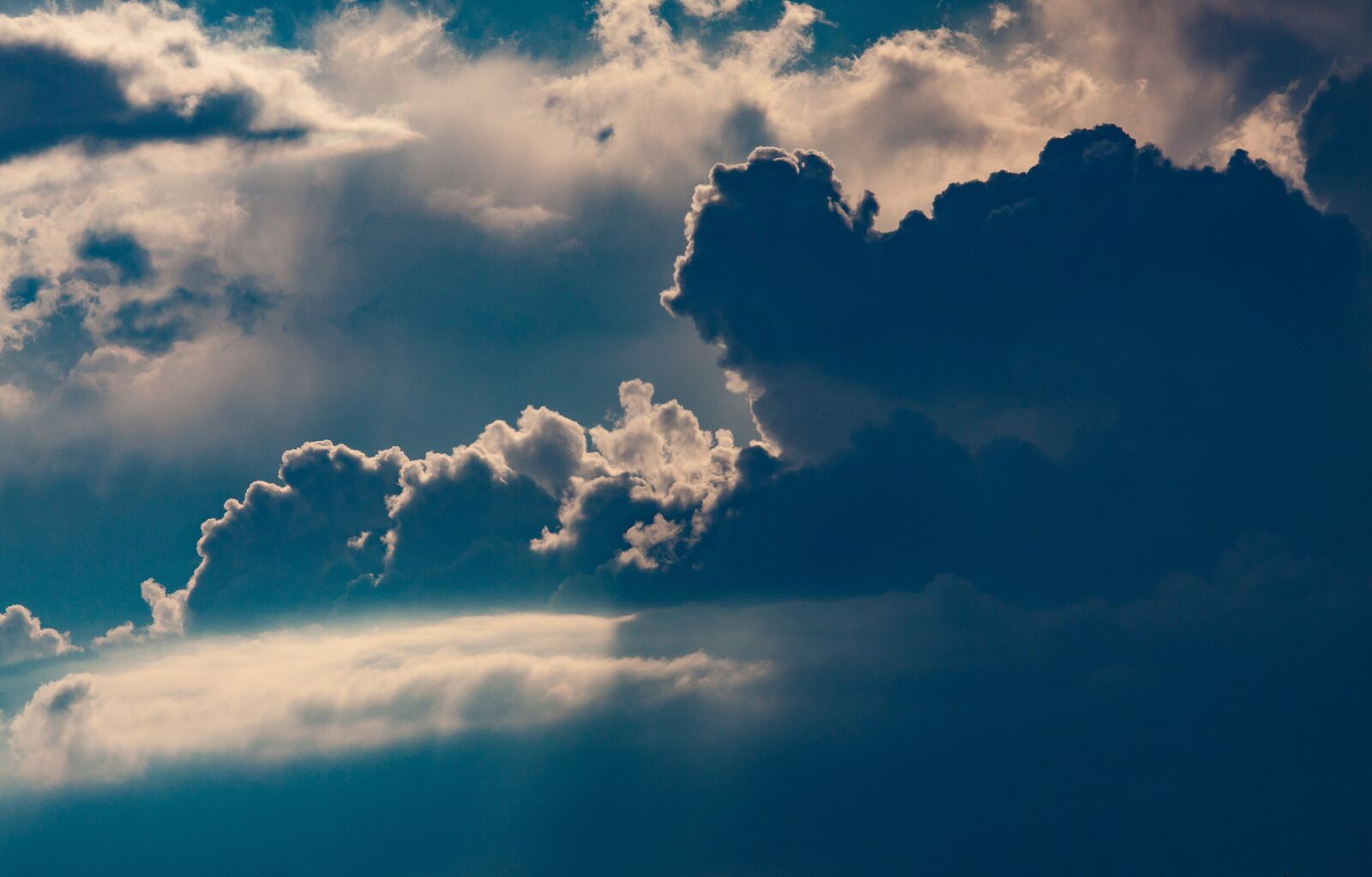 Canon EOS 50D sample photo. Sky, clouds, mood photography