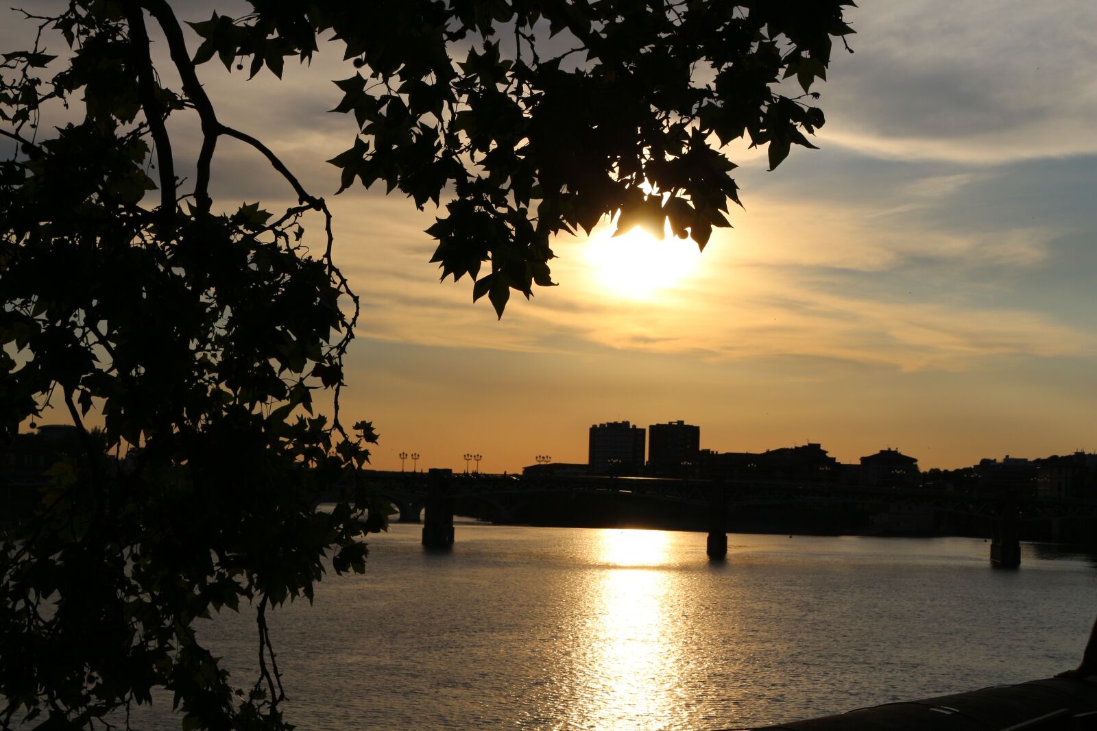 Canon EOS 700D (EOS Rebel T5i / EOS Kiss X7i) sample photo. River, evening, sunset photography