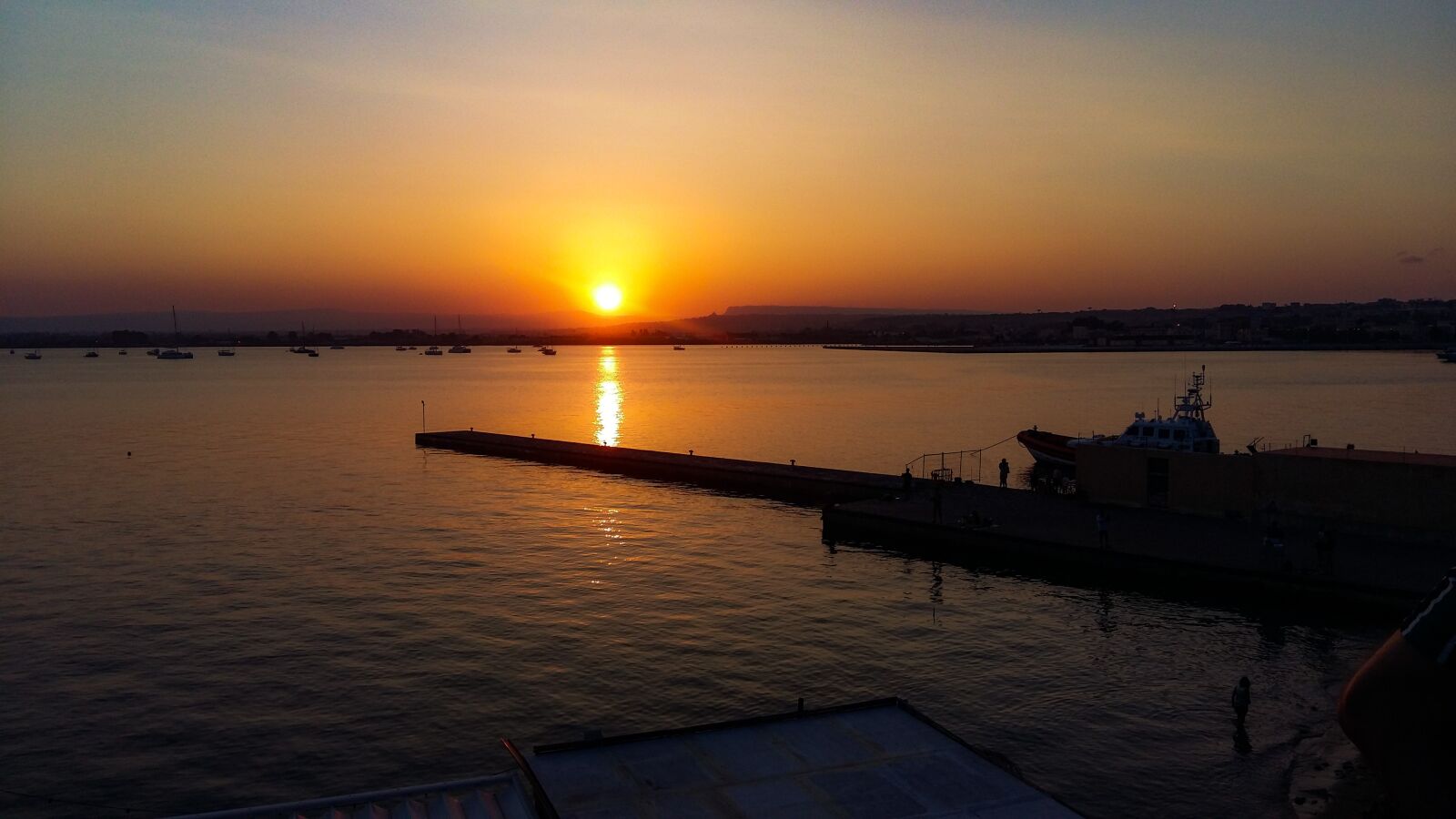 Samsung Galaxy A5 sample photo. Sunset, sea, water photography
