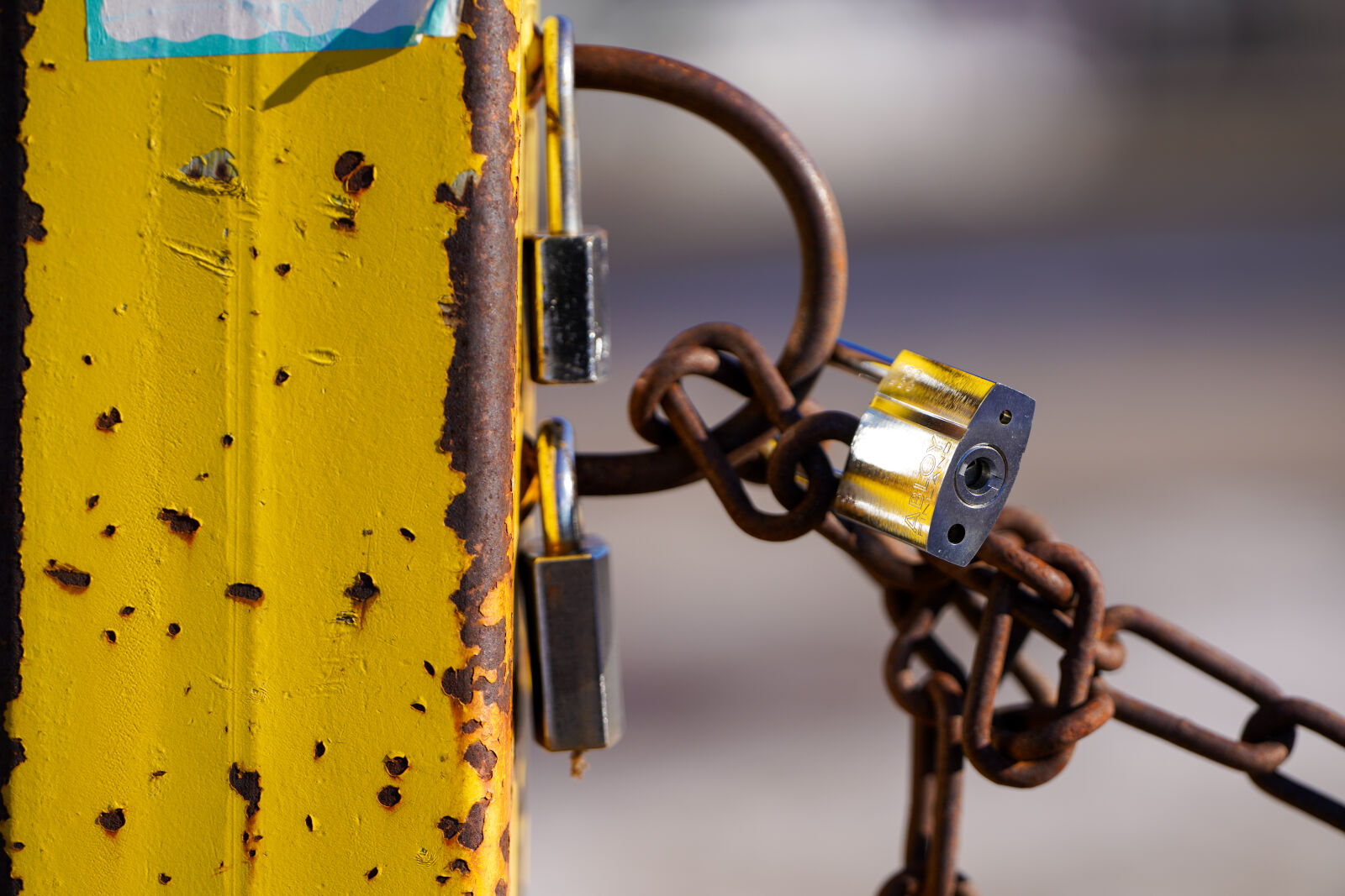 Sony a7R IV + Samyang 135mm F1.8 AF sample photo. Padlock of the sun photography
