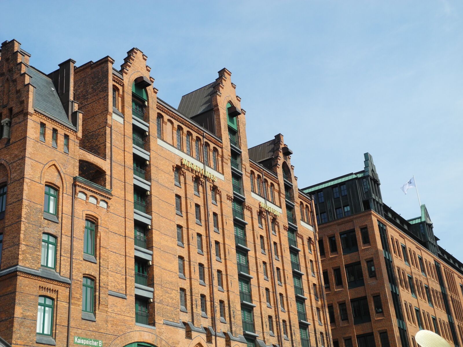 Nikon Coolpix P7000 sample photo. Houses, hamburg, speicherstadt photography