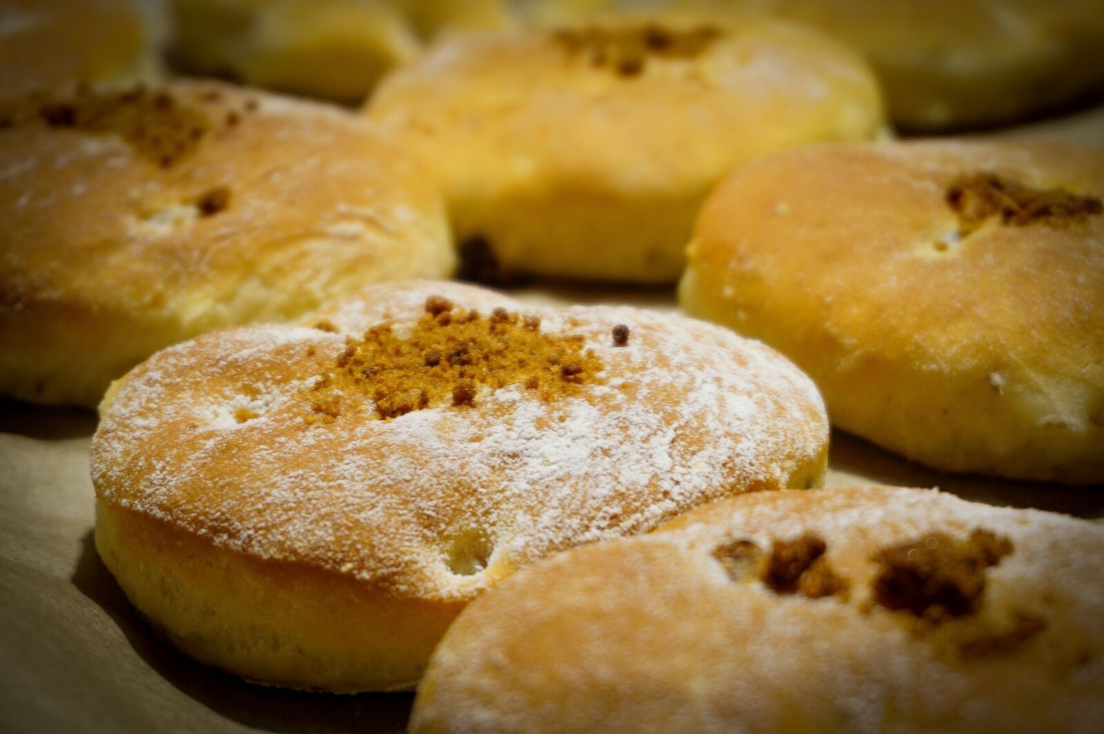 Sony E 16-50mm F3.5-5.6 PZ OSS sample photo. Sweet, kitchen, crosti photography