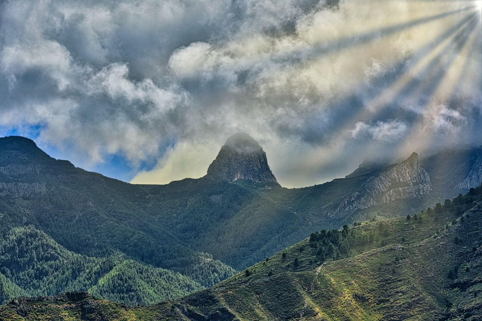 Nikon D7200 sample photo. Clouds, sky, mountain photography