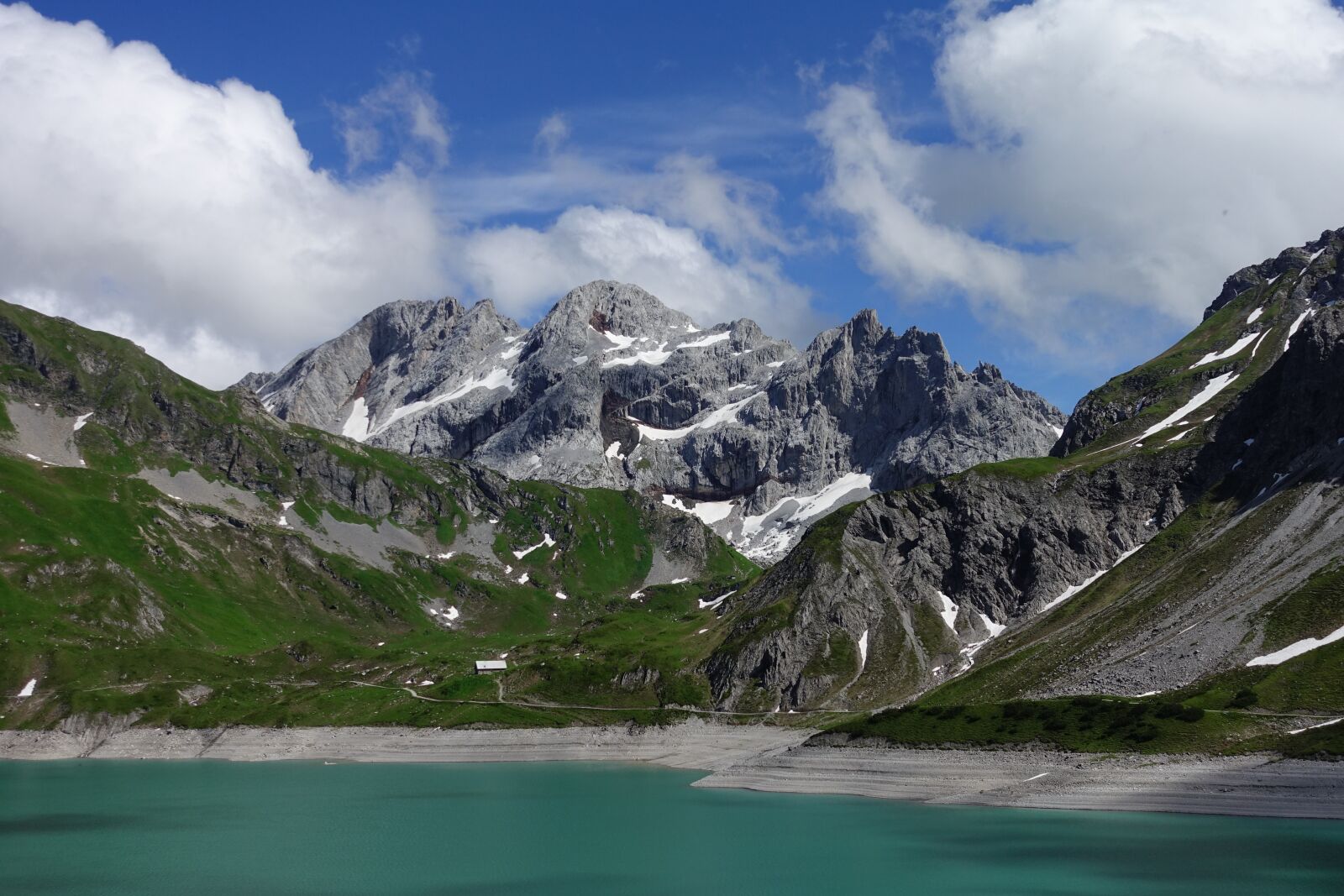 Sony Cyber-shot DSC-RX100 IV sample photo. Luenersee, bergsee, mountains photography