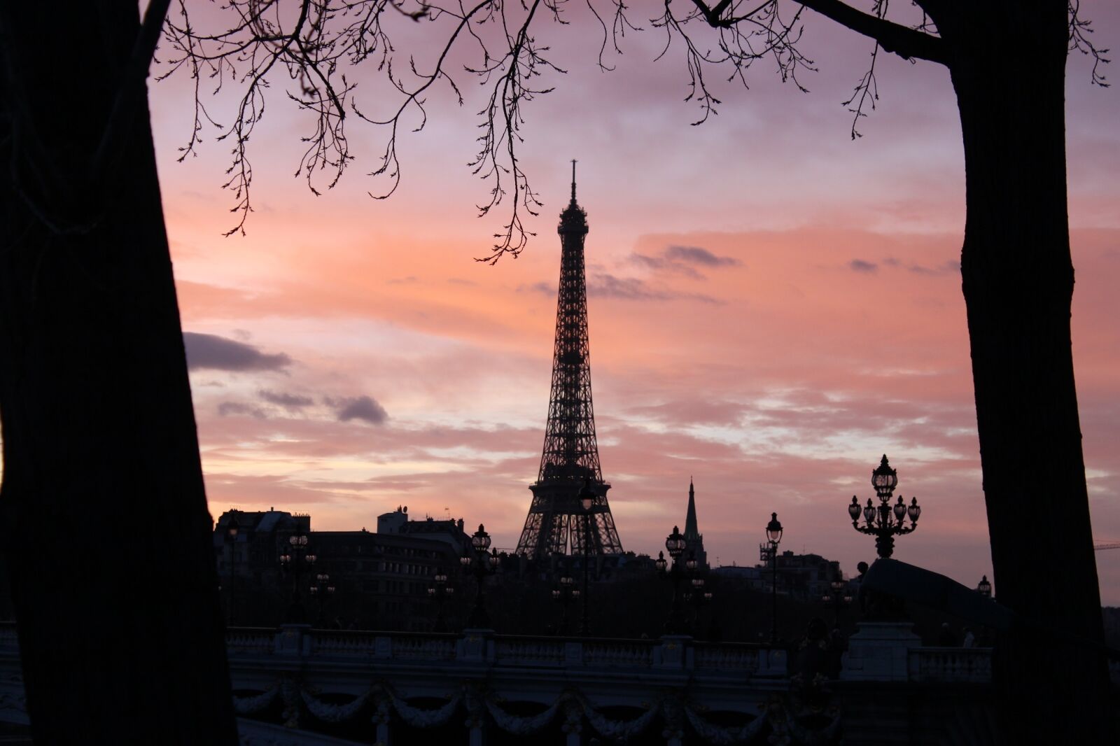Canon EOS 500D (EOS Rebel T1i / EOS Kiss X3) sample photo. Eiffel tower, paris, silhouette photography