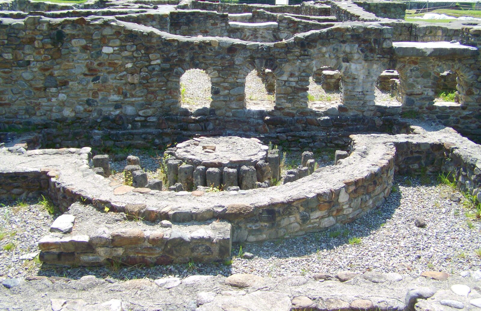 Kodak EASYSHARE ZD710 ZOOM DIGITAL CAMERA sample photo. Ruins, roman excavation, roman photography