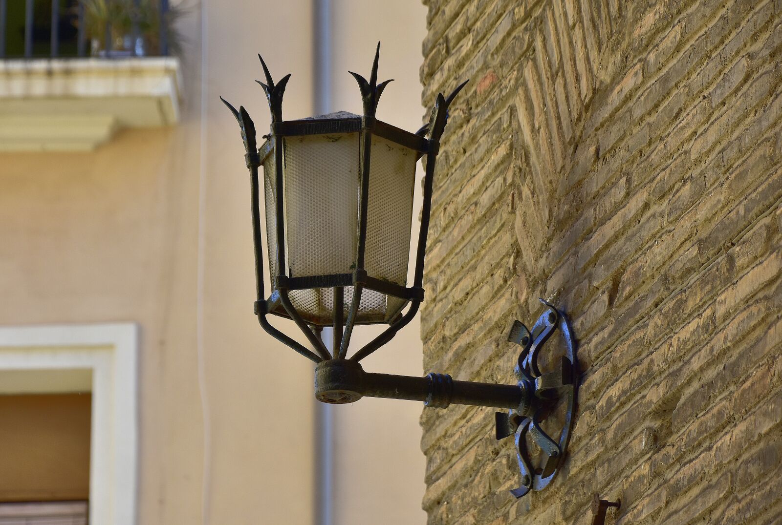 Nikon D7200 sample photo. Street, facade, architecture photography