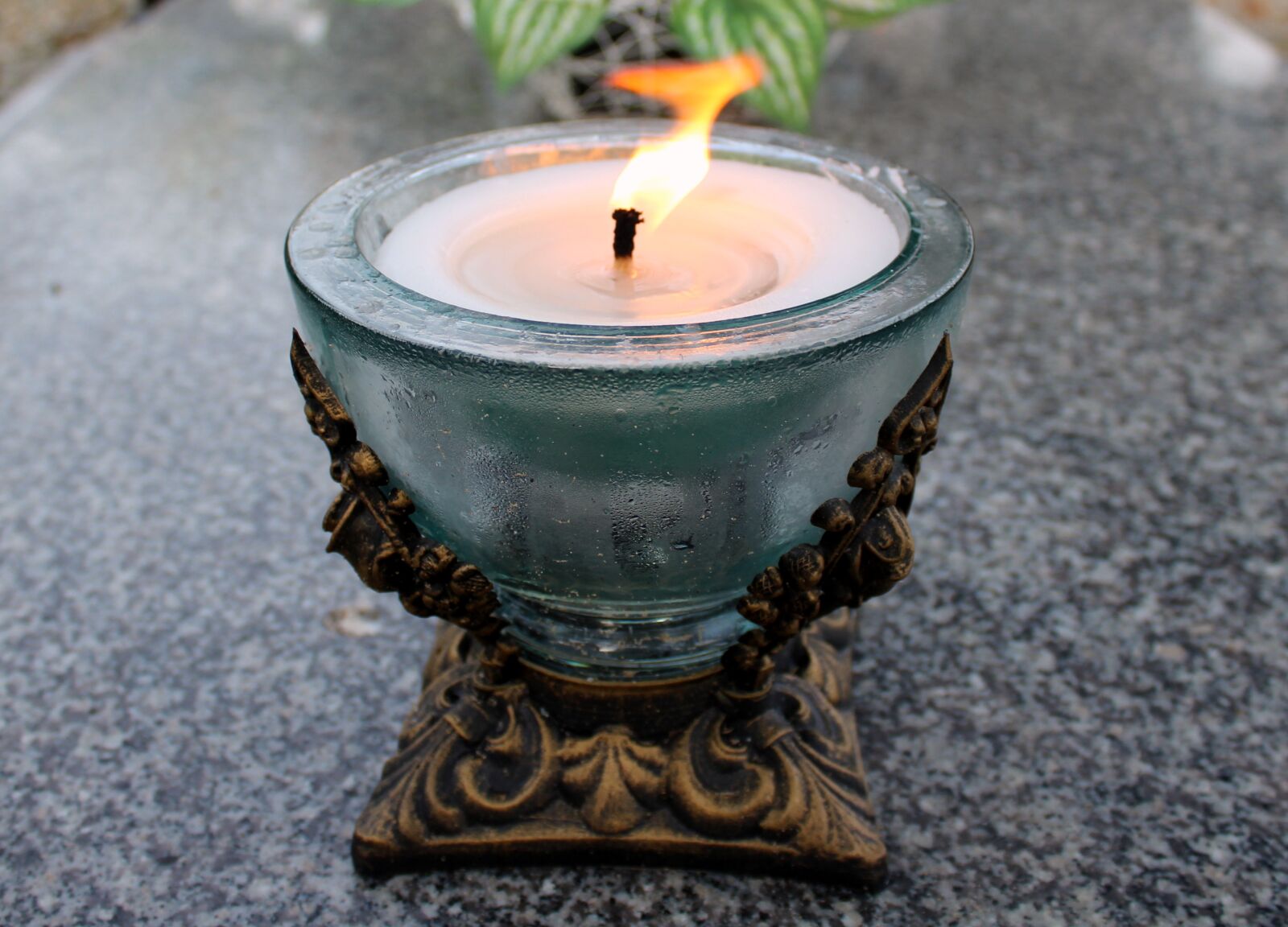 Canon EOS 1200D (EOS Rebel T5 / EOS Kiss X70 / EOS Hi) sample photo. Candle, fire, the flame photography