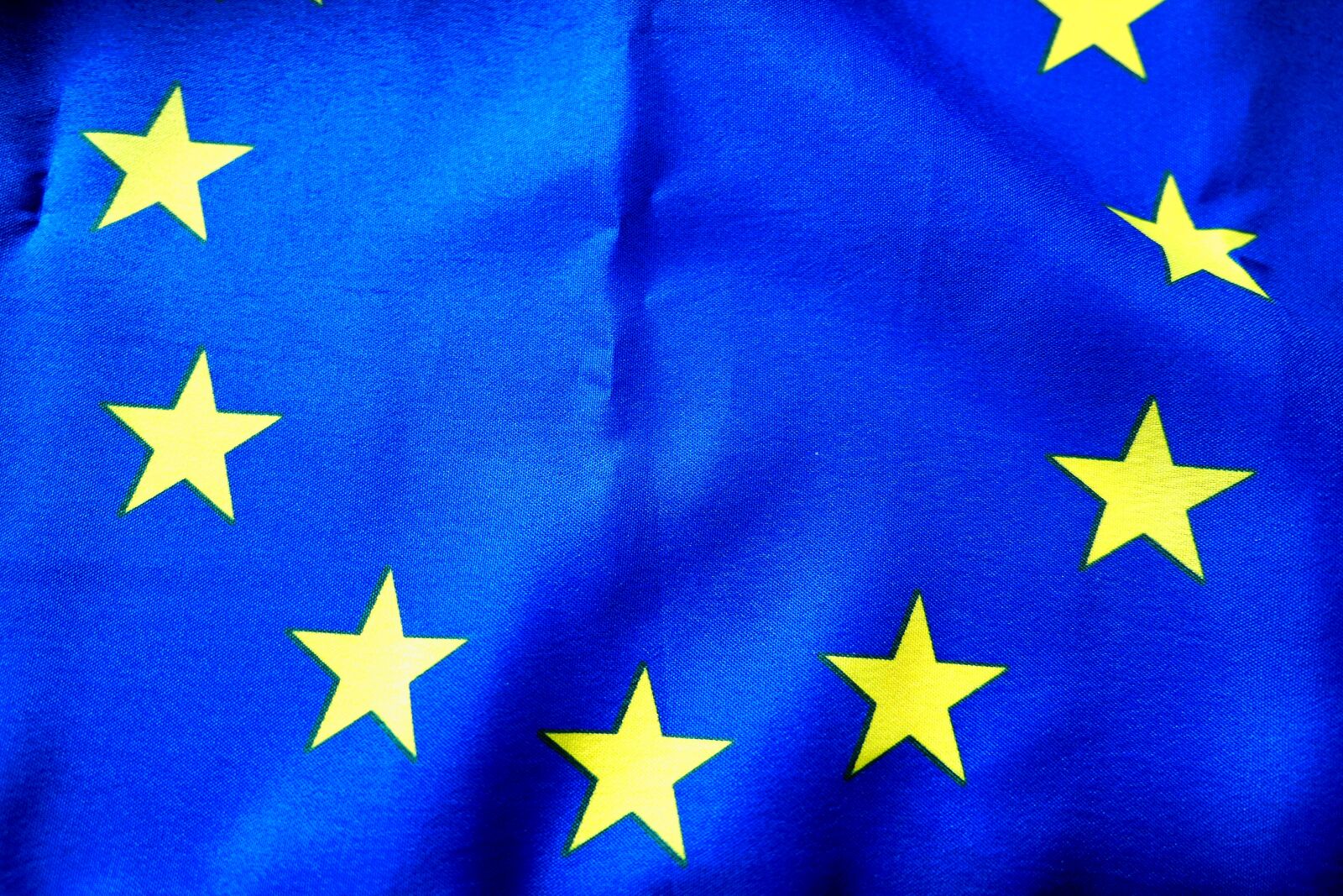 Panasonic Lumix DMC-LX10 (Lumix DMC-LX15) sample photo. Europe, flag, demokratie photography