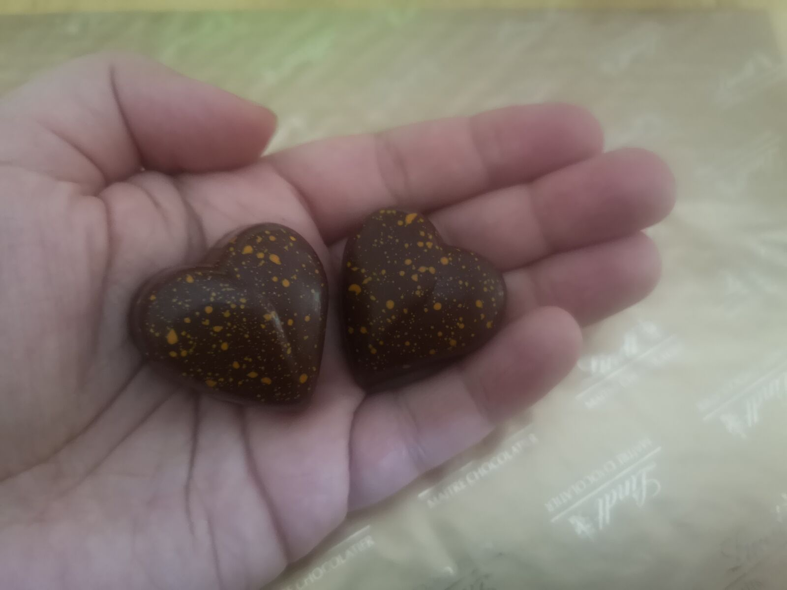 HUAWEI CLT-L09 sample photo. Chocolate, hearts, present photography