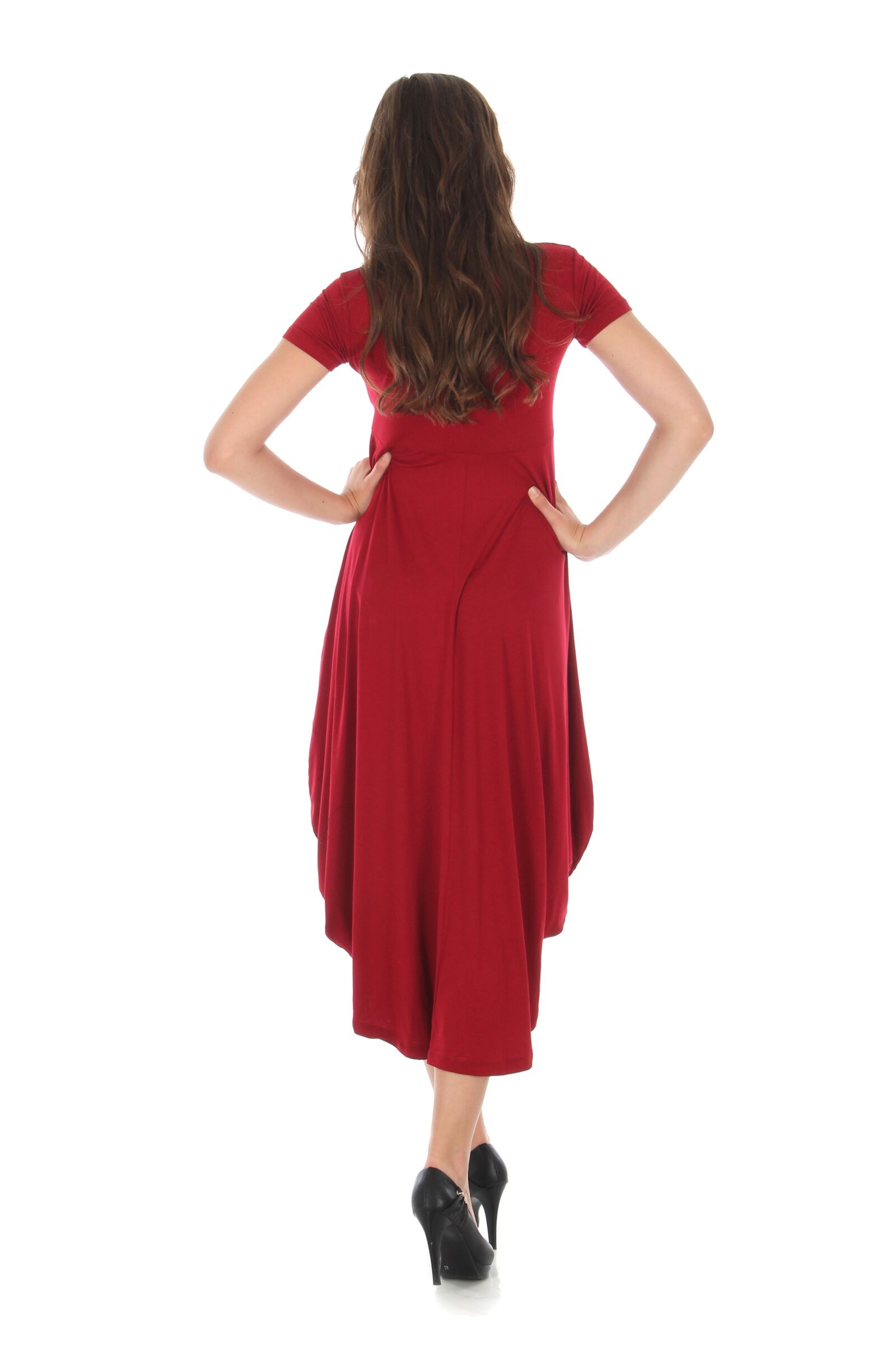 Canon EF-S 18-135mm F3.5-5.6 IS sample photo. Woman, fashion, dress photography